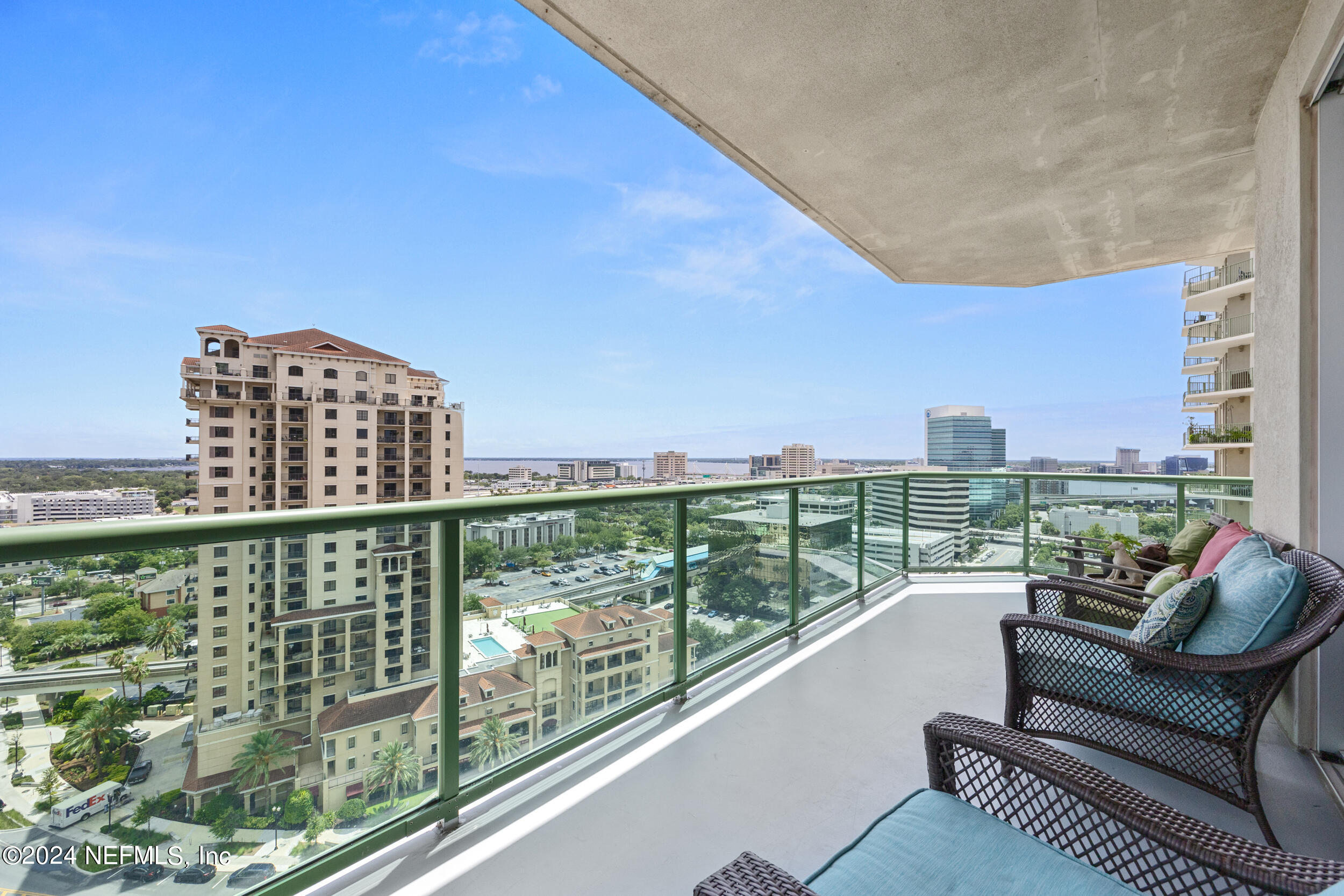 1431 RIVERPLACE Boulevard, 1701