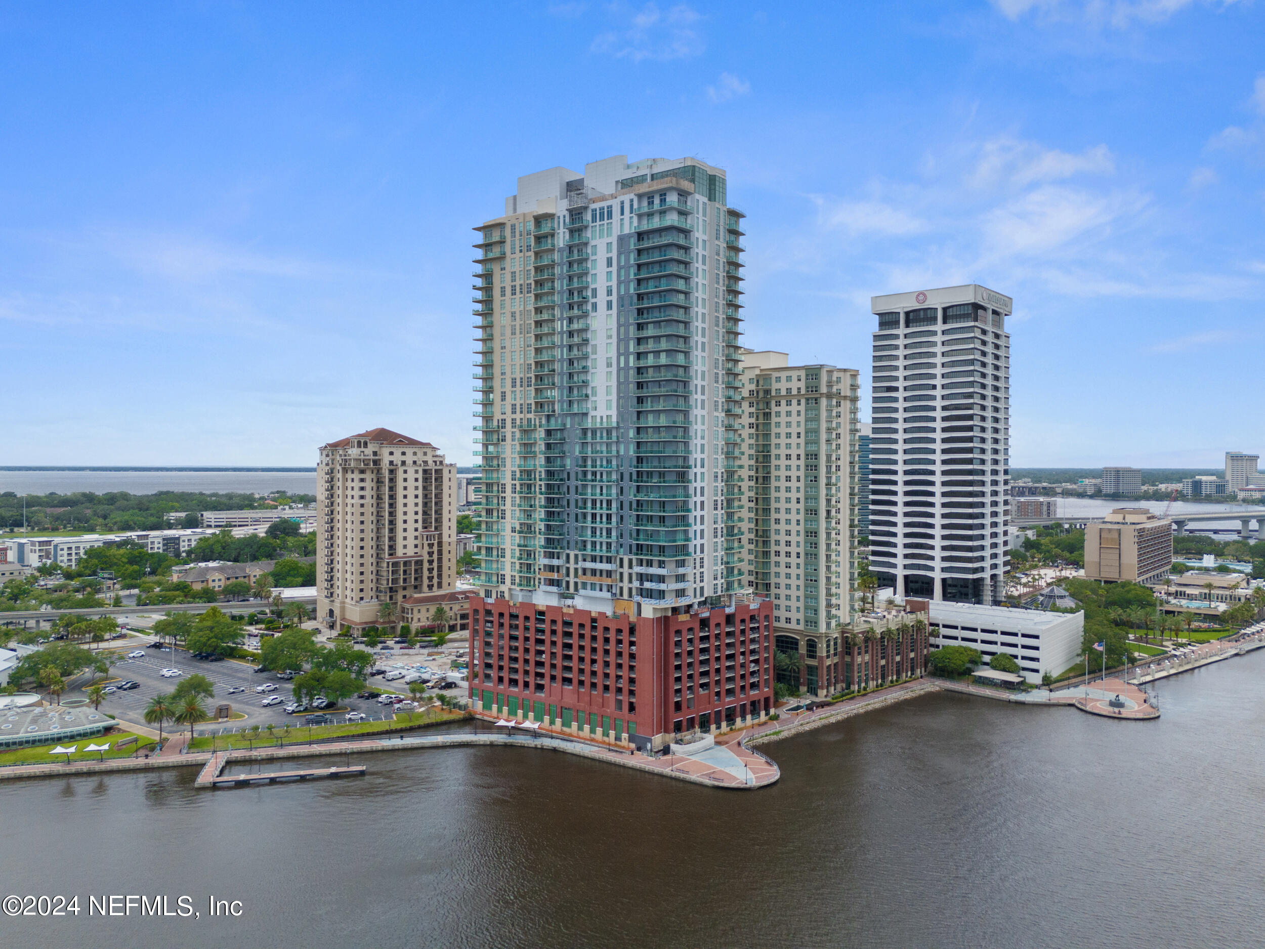 1431 RIVERPLACE Boulevard, 1701