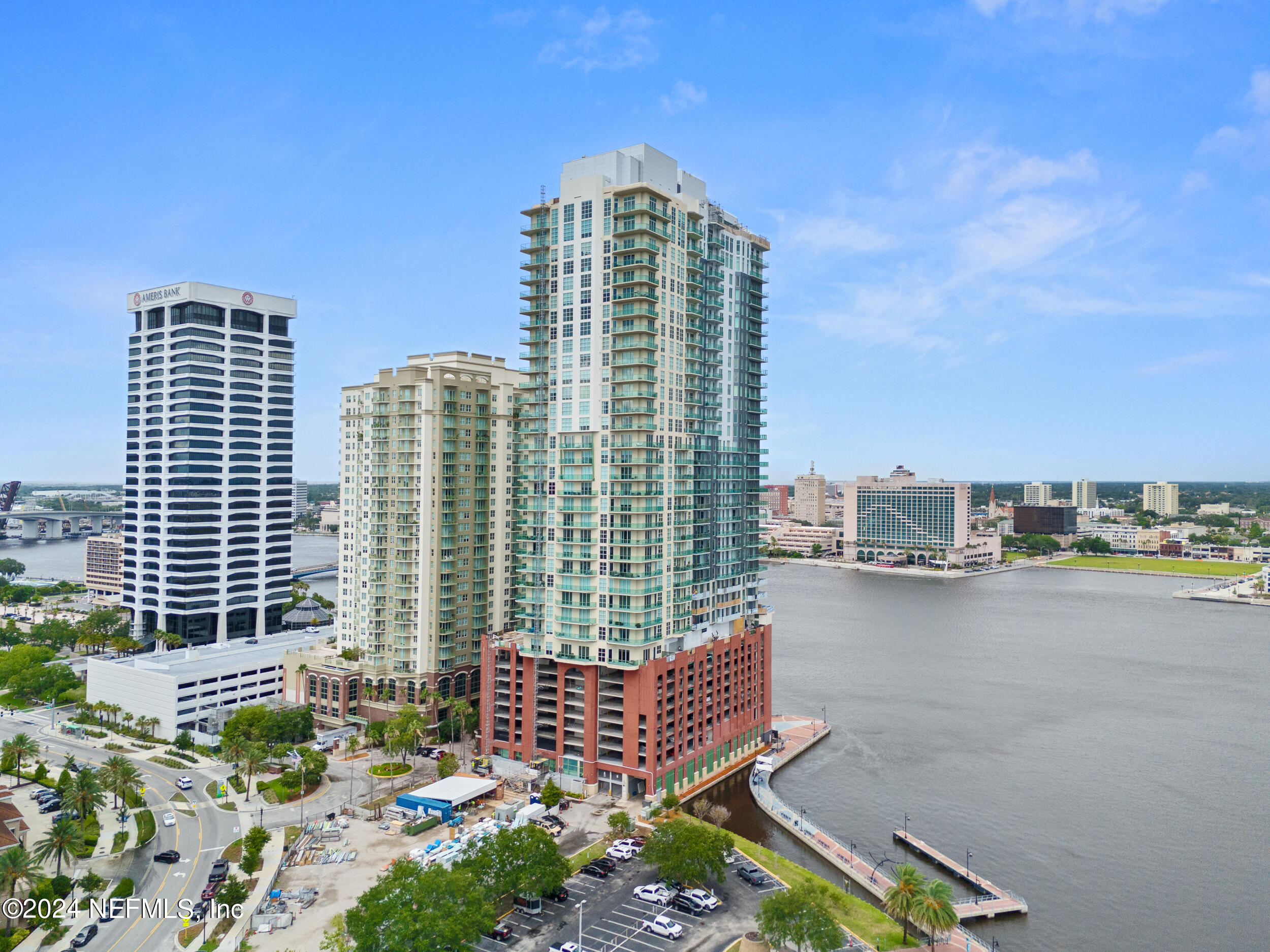 1431 RIVERPLACE Boulevard, 1701
