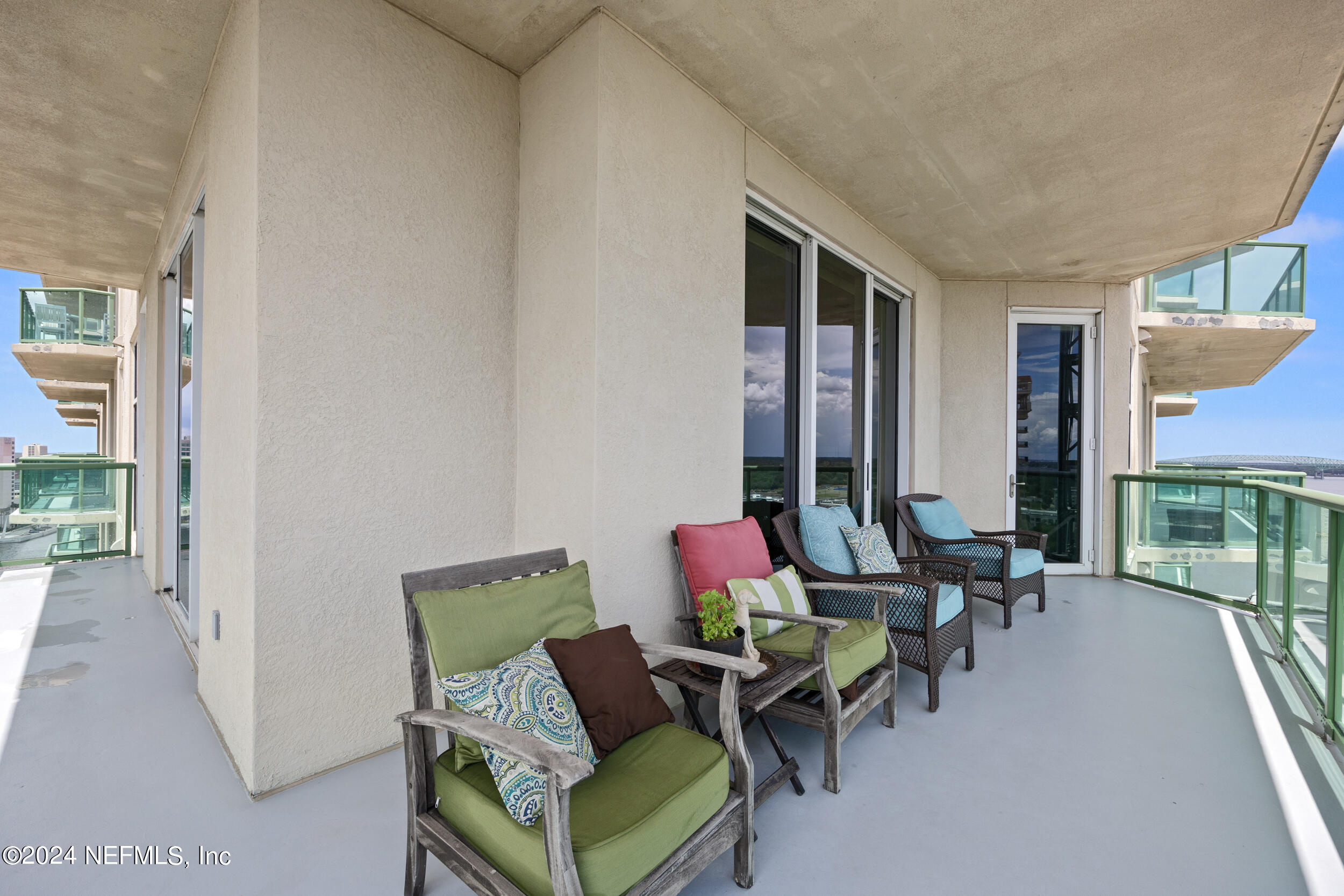 1431 RIVERPLACE Boulevard, 1701