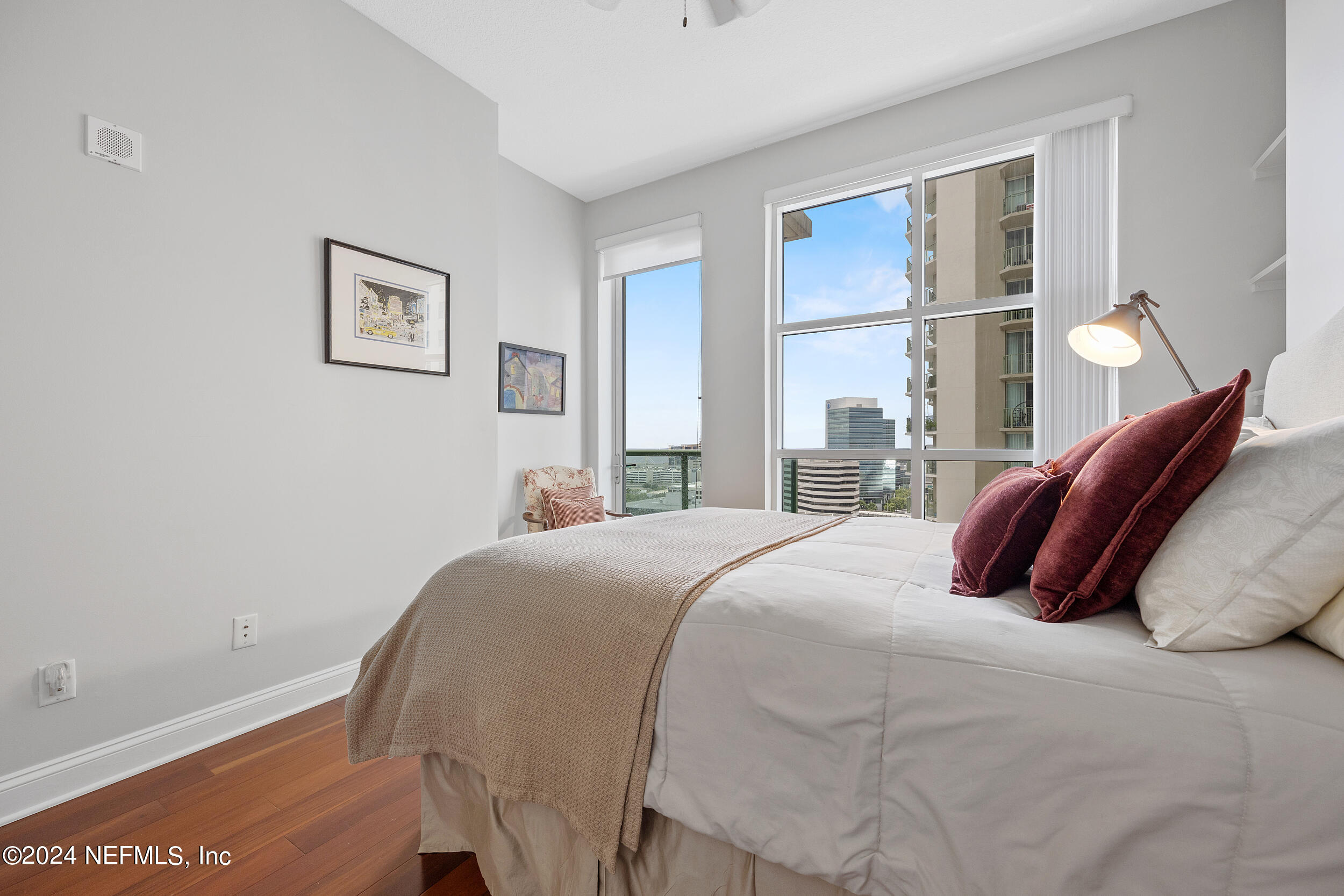 1431 RIVERPLACE Boulevard, 1701
