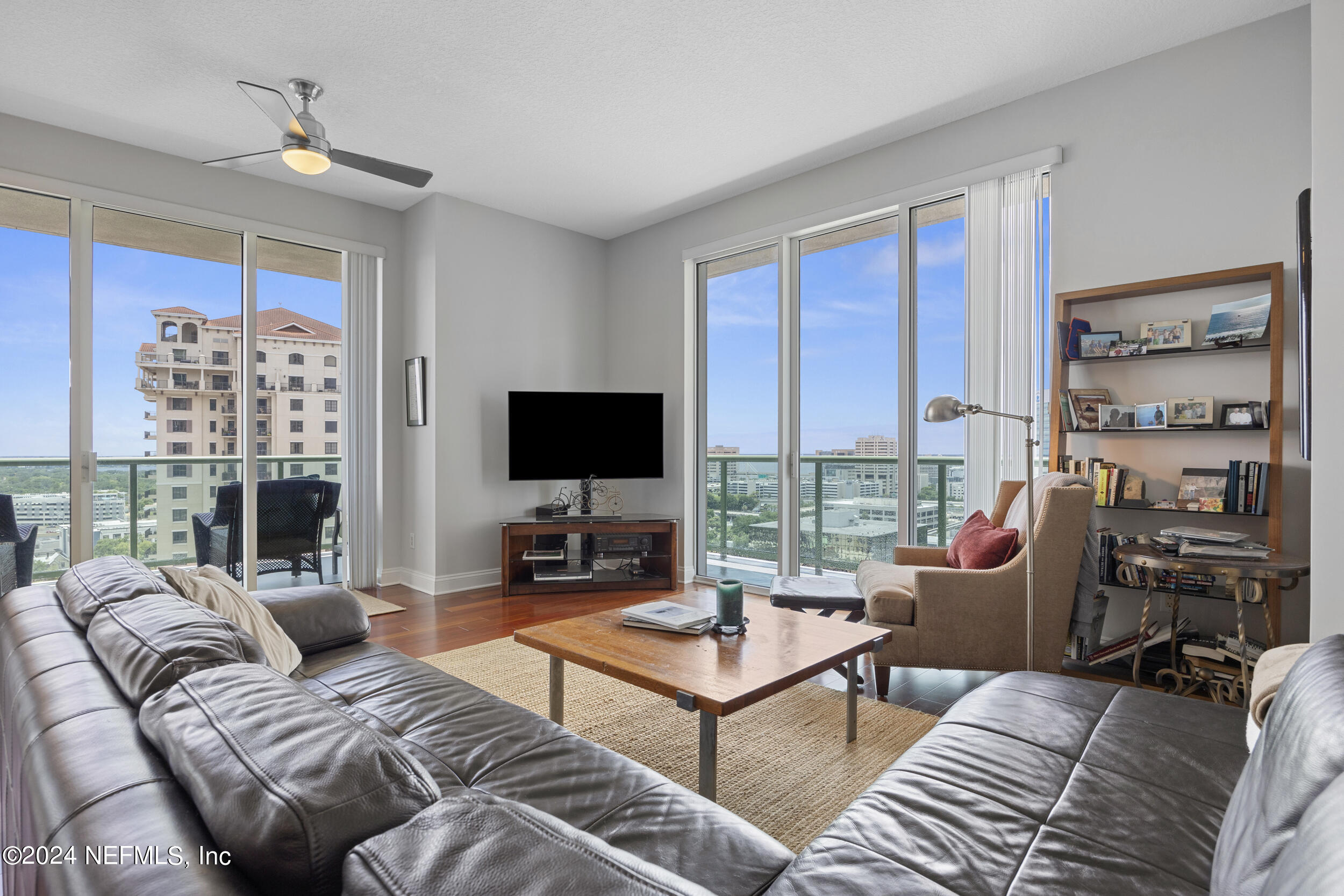 1431 RIVERPLACE Boulevard, 1701