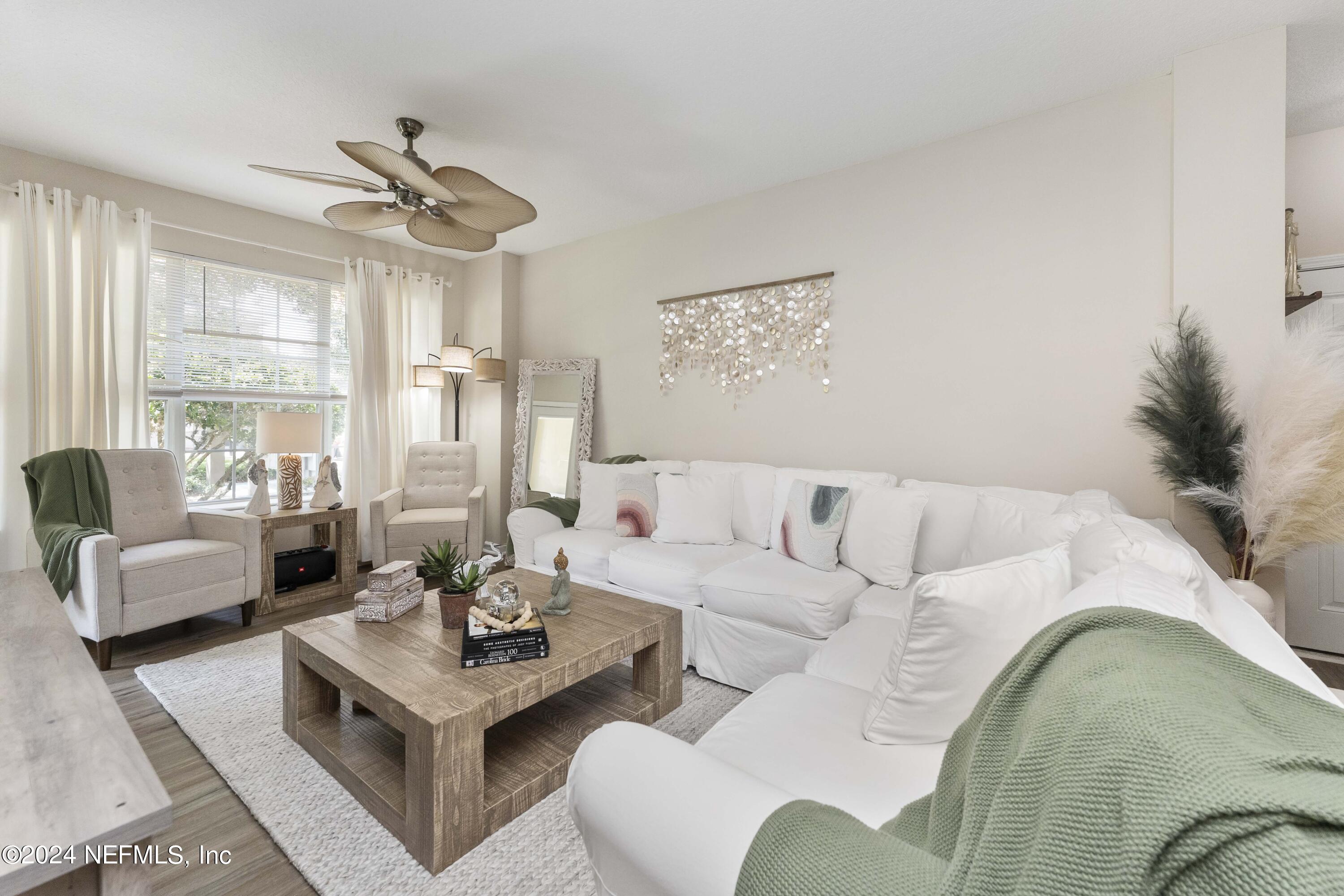 3878 SUMMER GROVE Way N