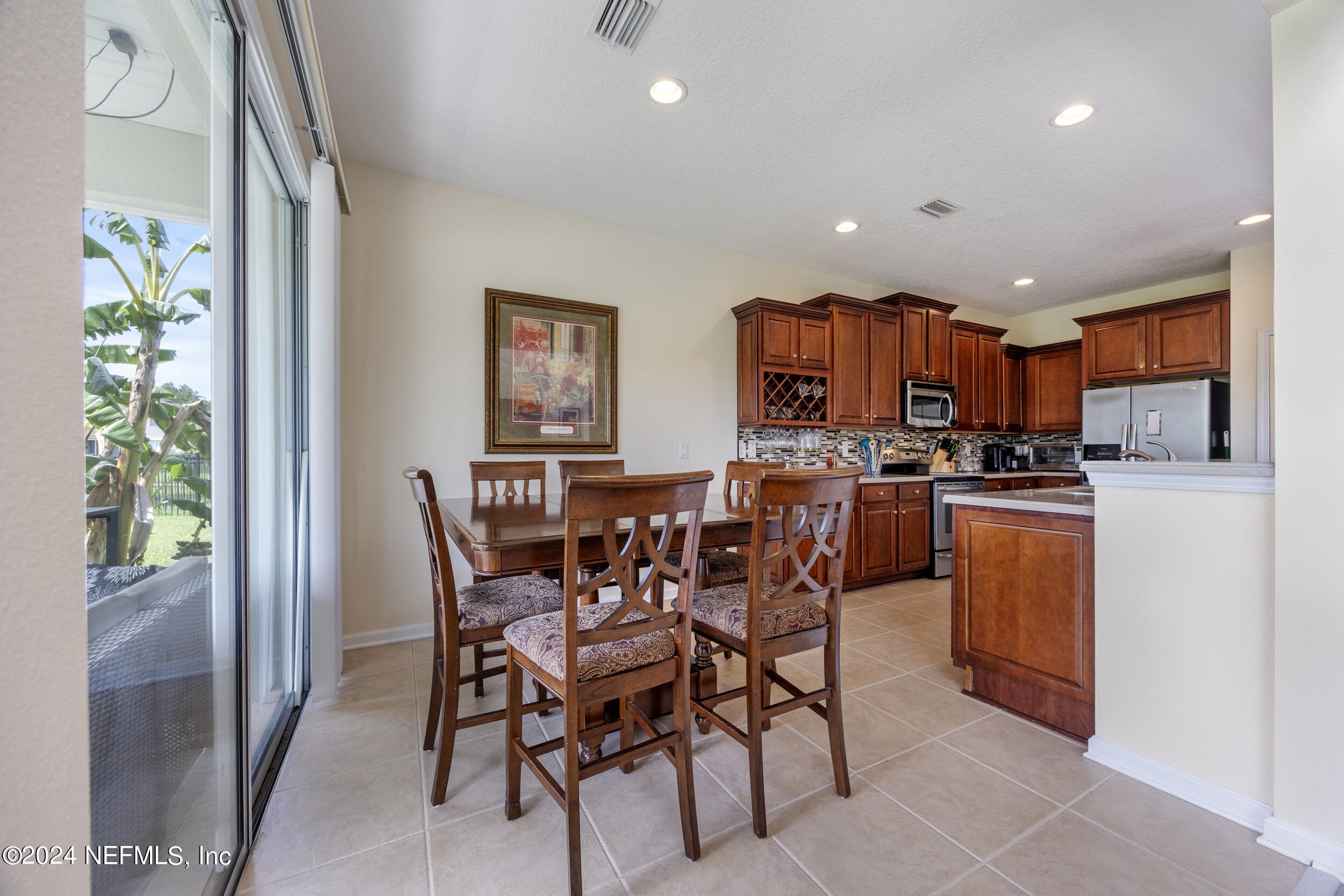 3863 HARTWOOD Lane