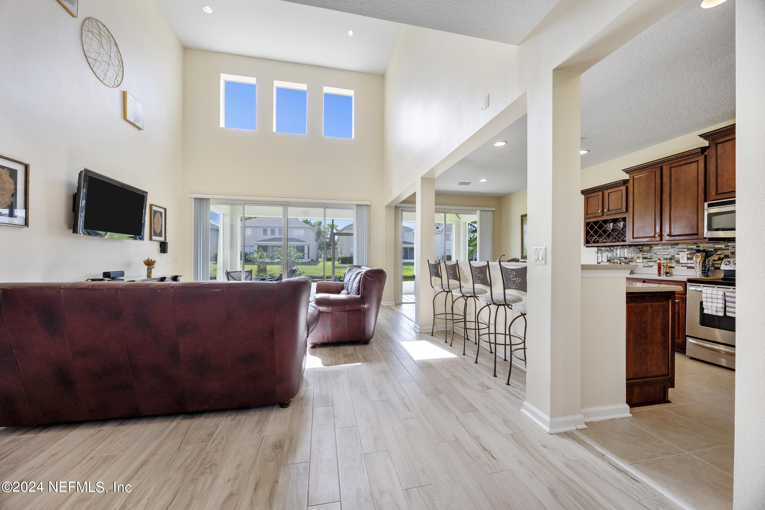 3863 HARTWOOD Lane