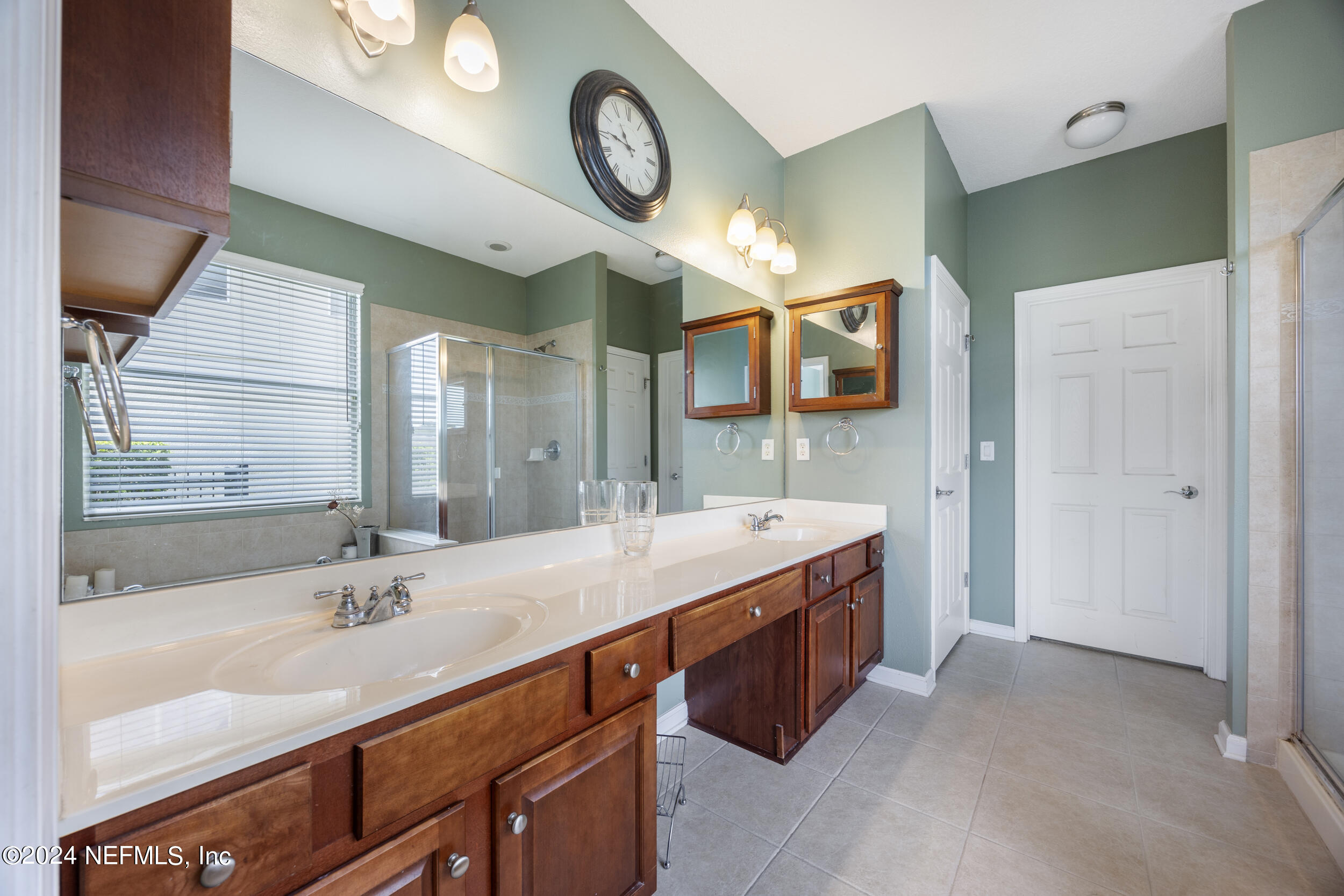 3863 HARTWOOD Lane