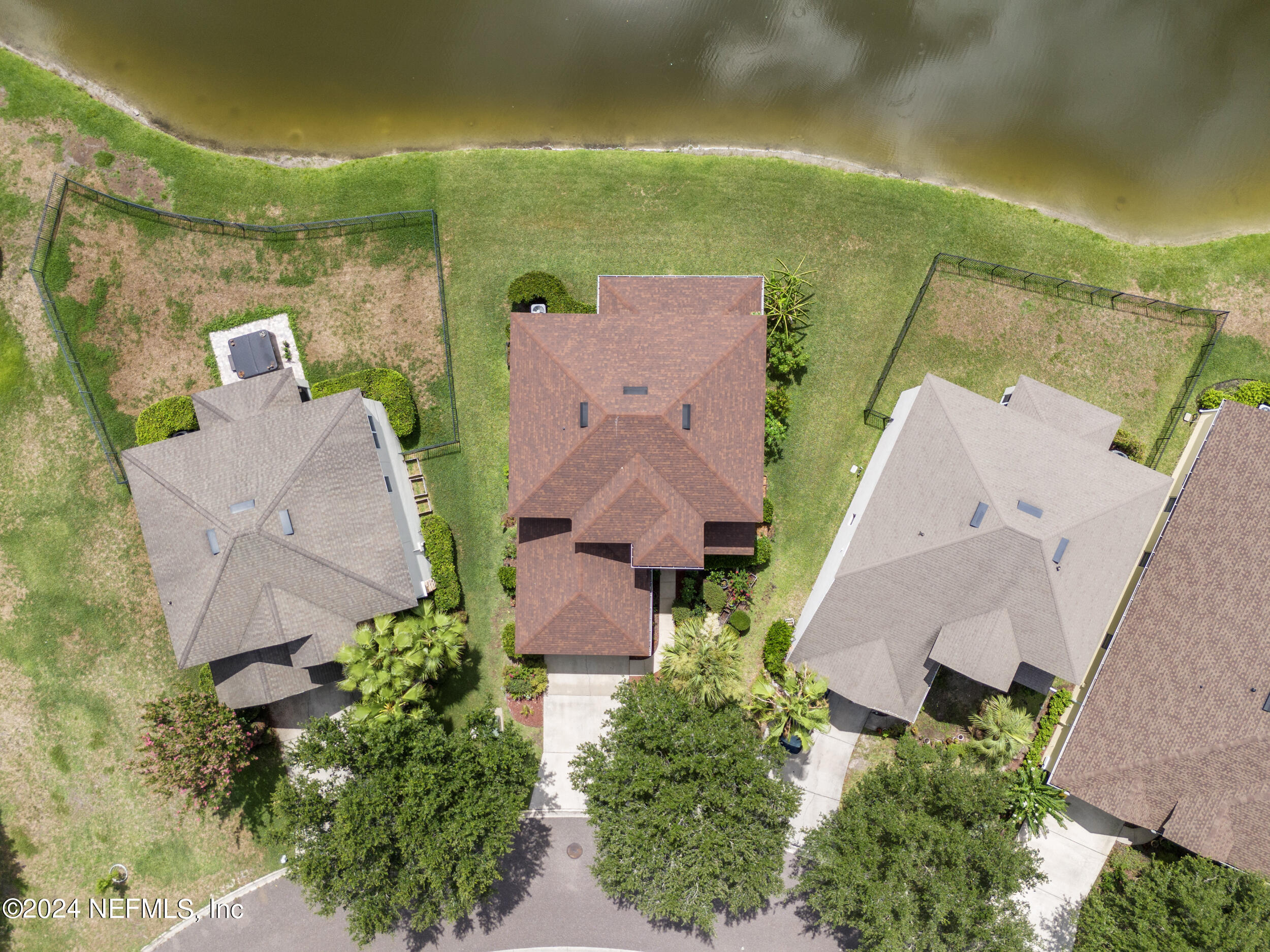 3863 HARTWOOD Lane