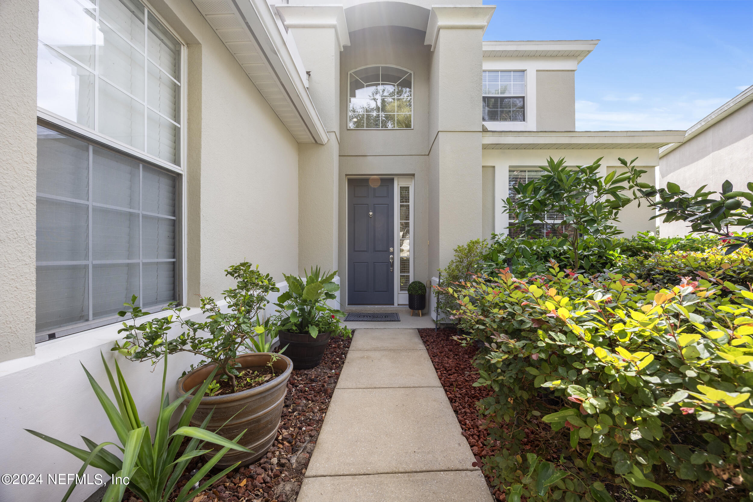 3863 HARTWOOD Lane