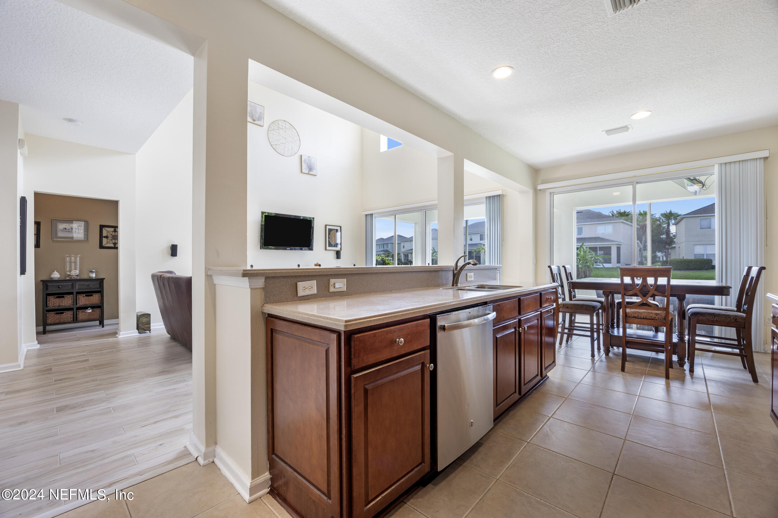 3863 HARTWOOD Lane