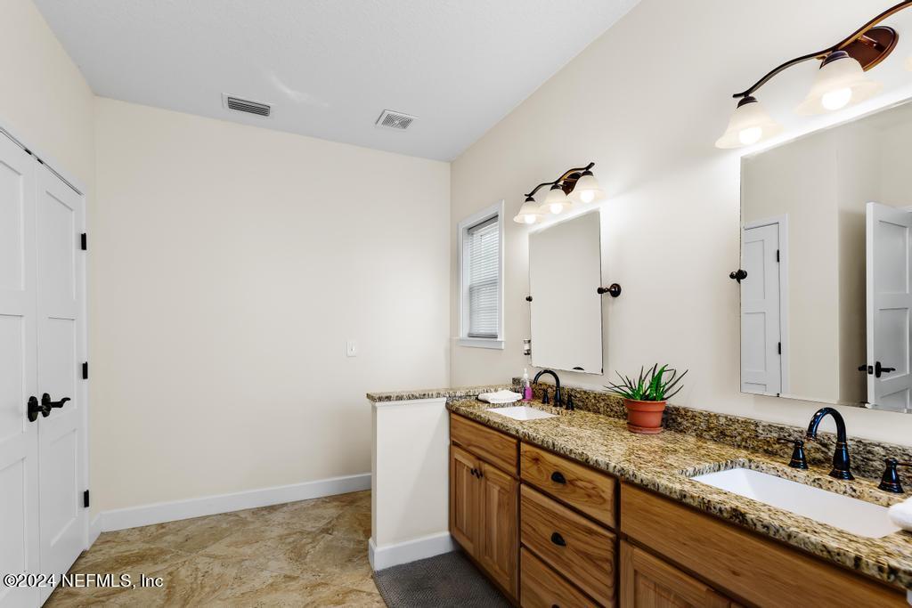 35042 HEARTHSTONE Way