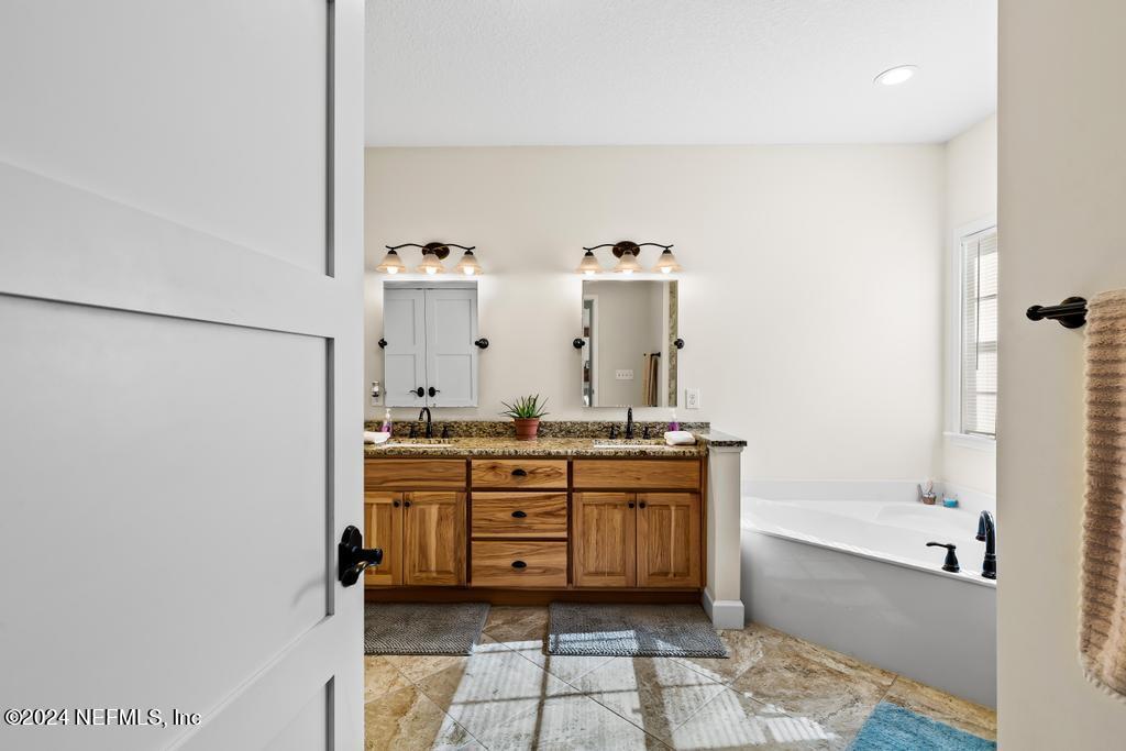 35042 HEARTHSTONE Way