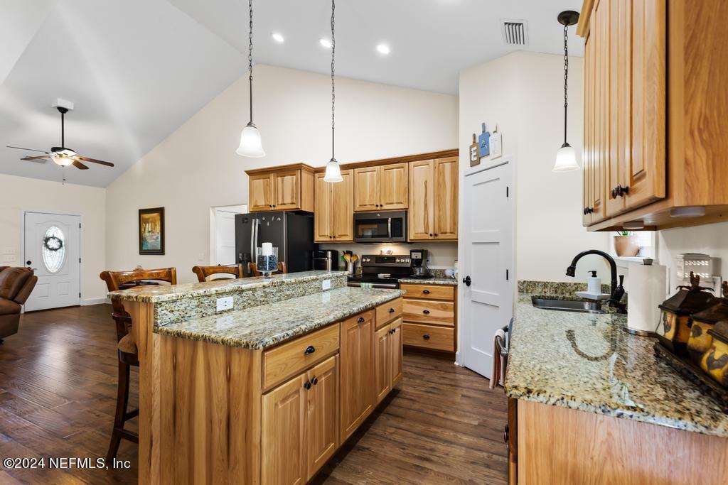 35042 HEARTHSTONE Way