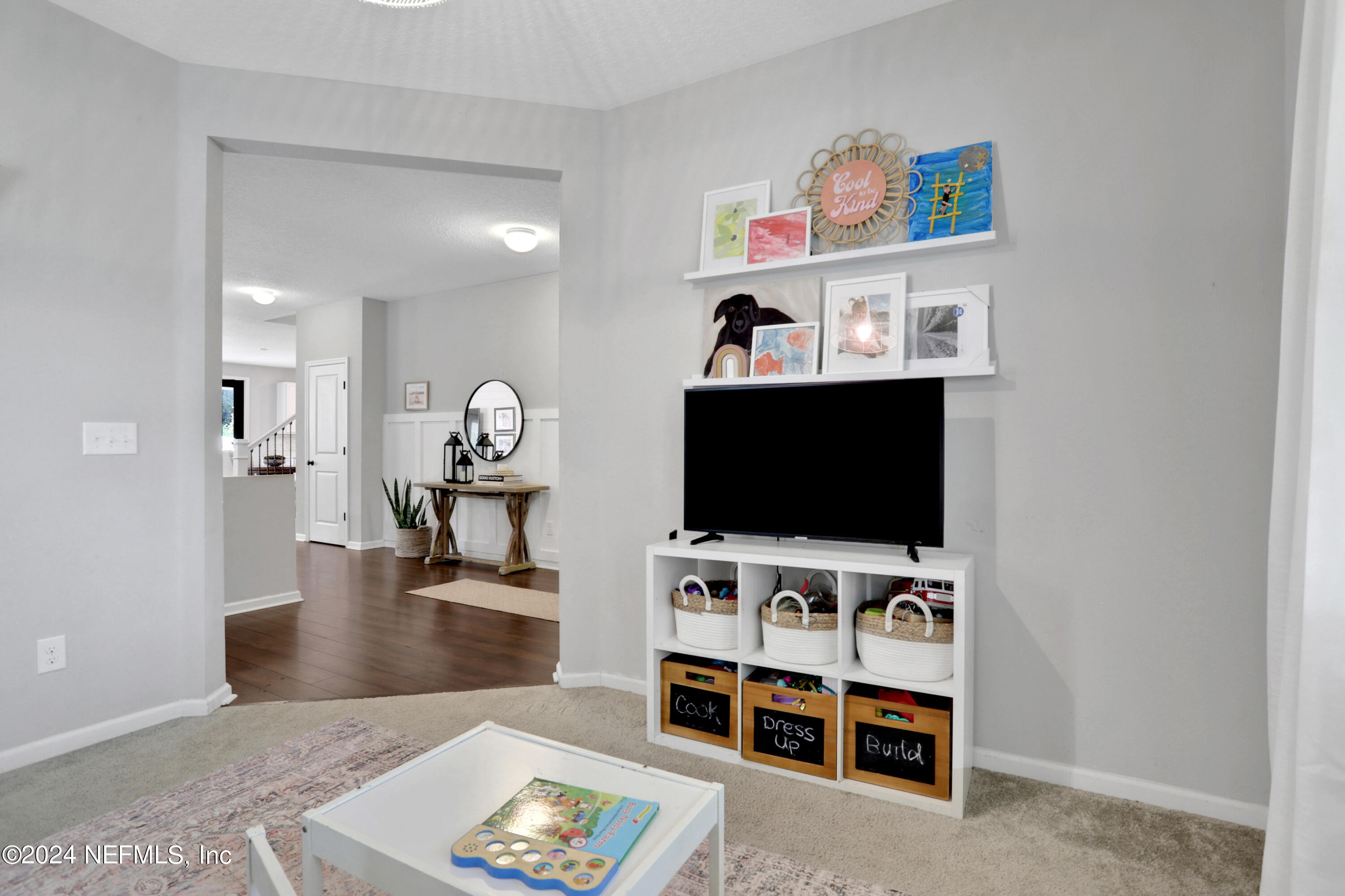7393 SUNNYDALE Lane