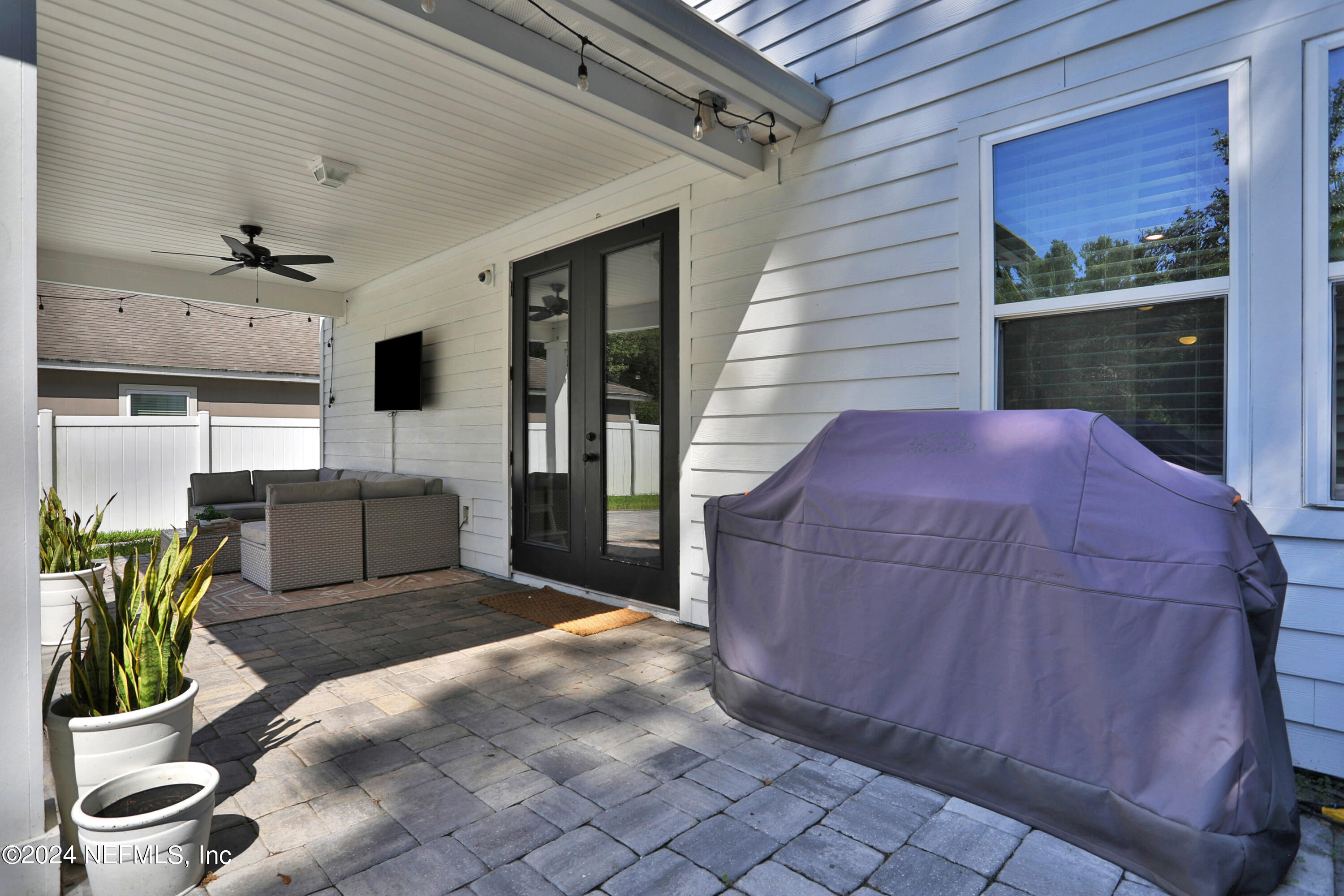 7393 SUNNYDALE Lane