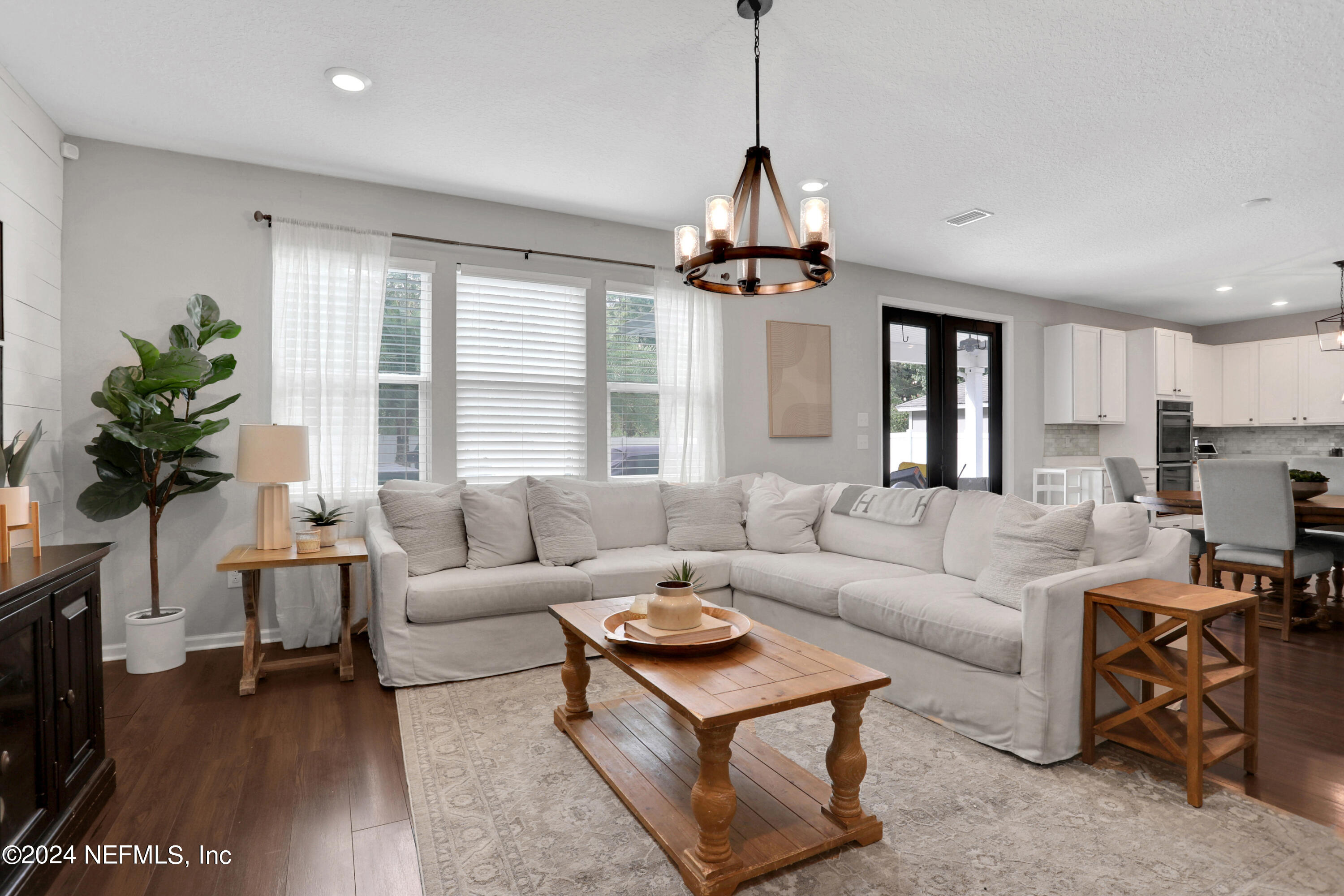 7393 SUNNYDALE Lane