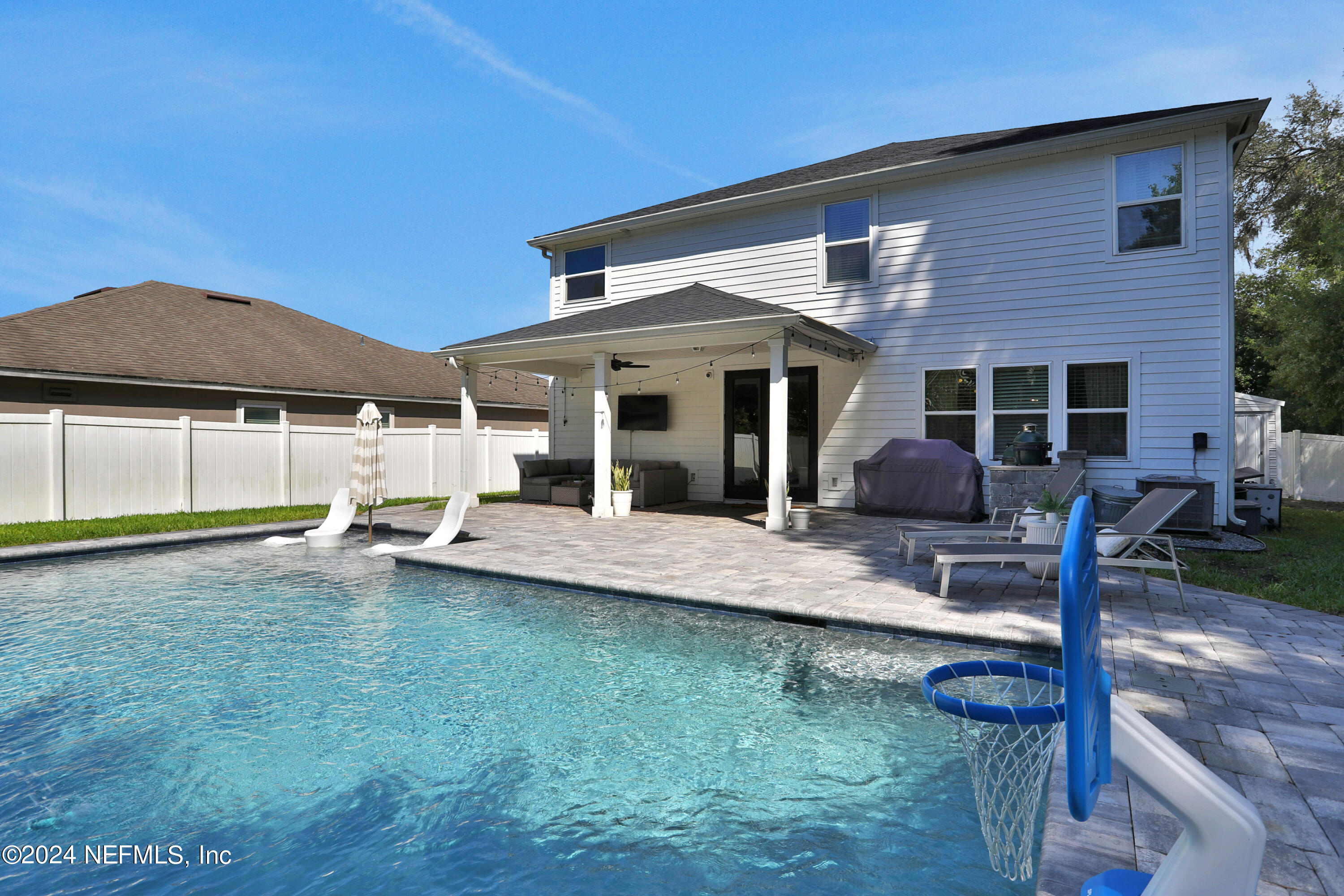 7393 SUNNYDALE Lane