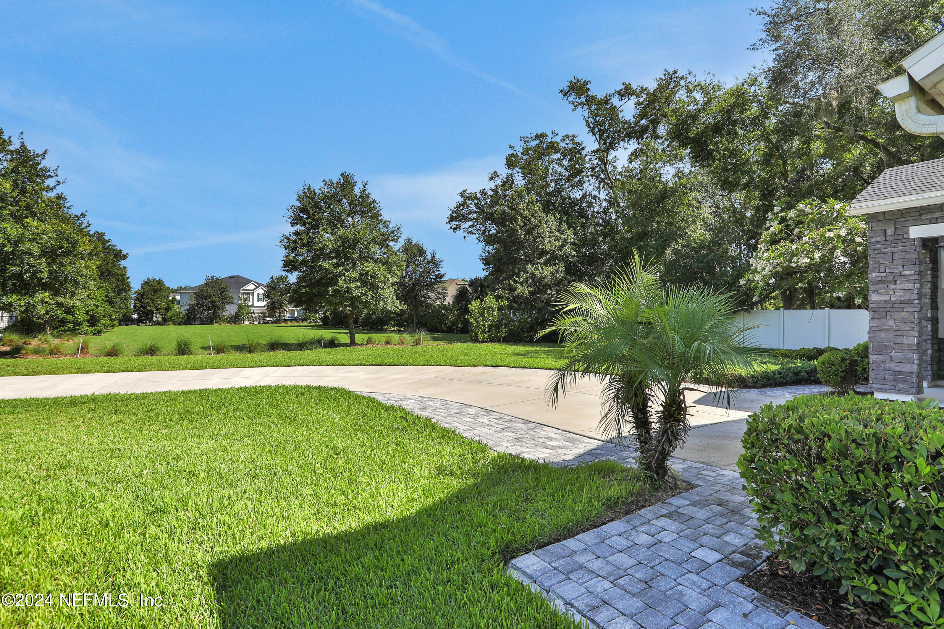 7393 SUNNYDALE Lane