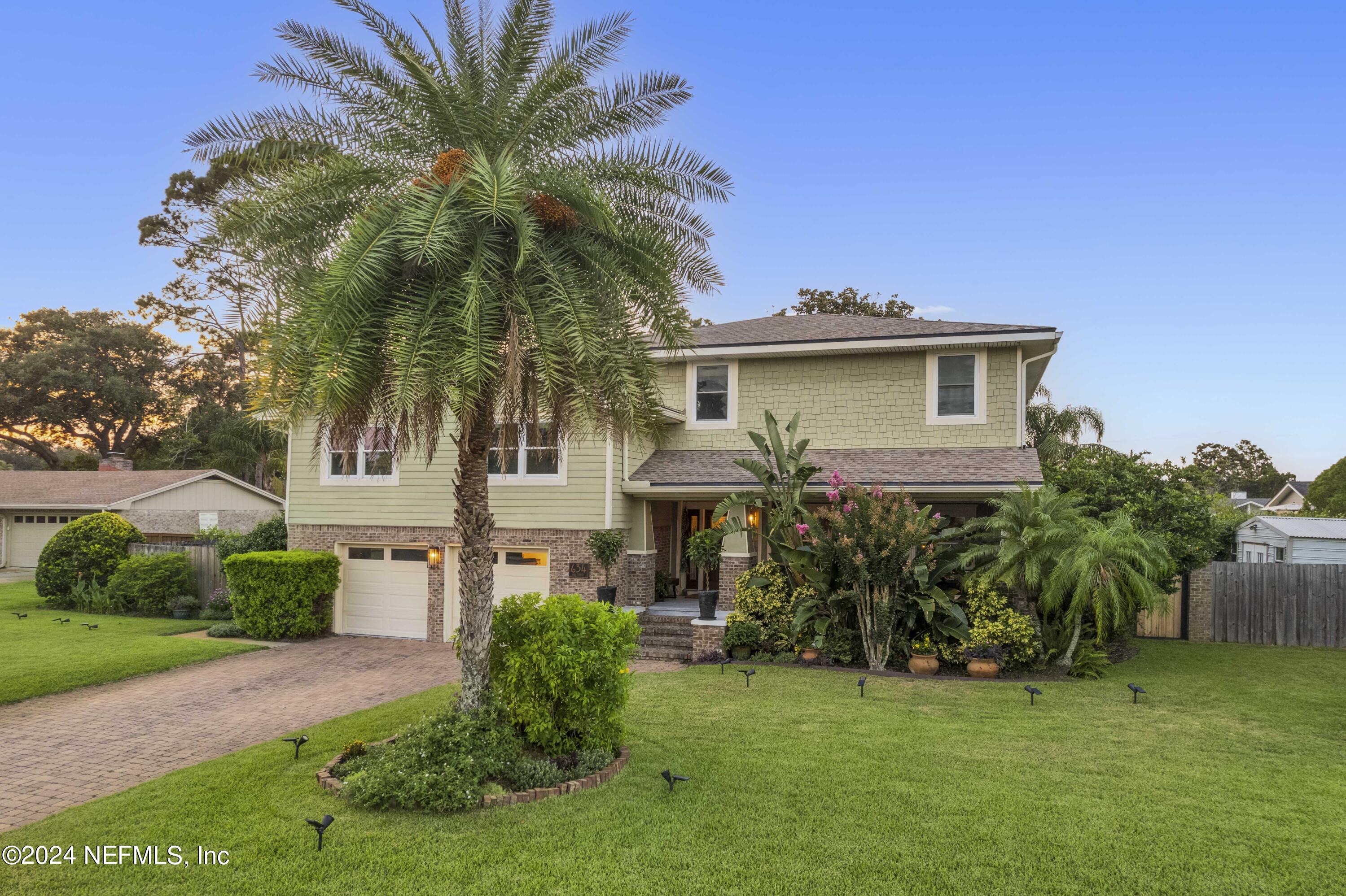 634 BAY Street