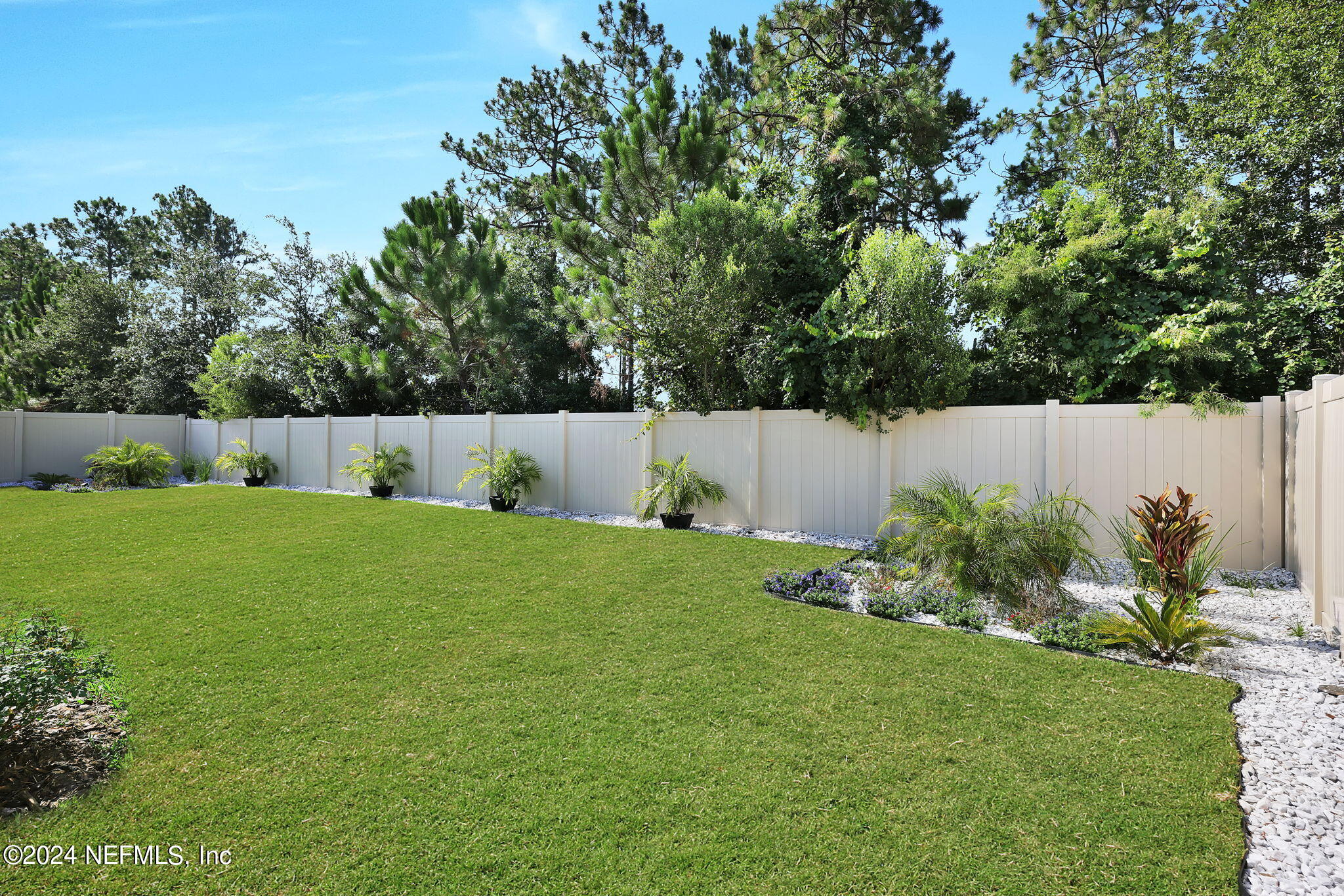 100 CALLIEL Way