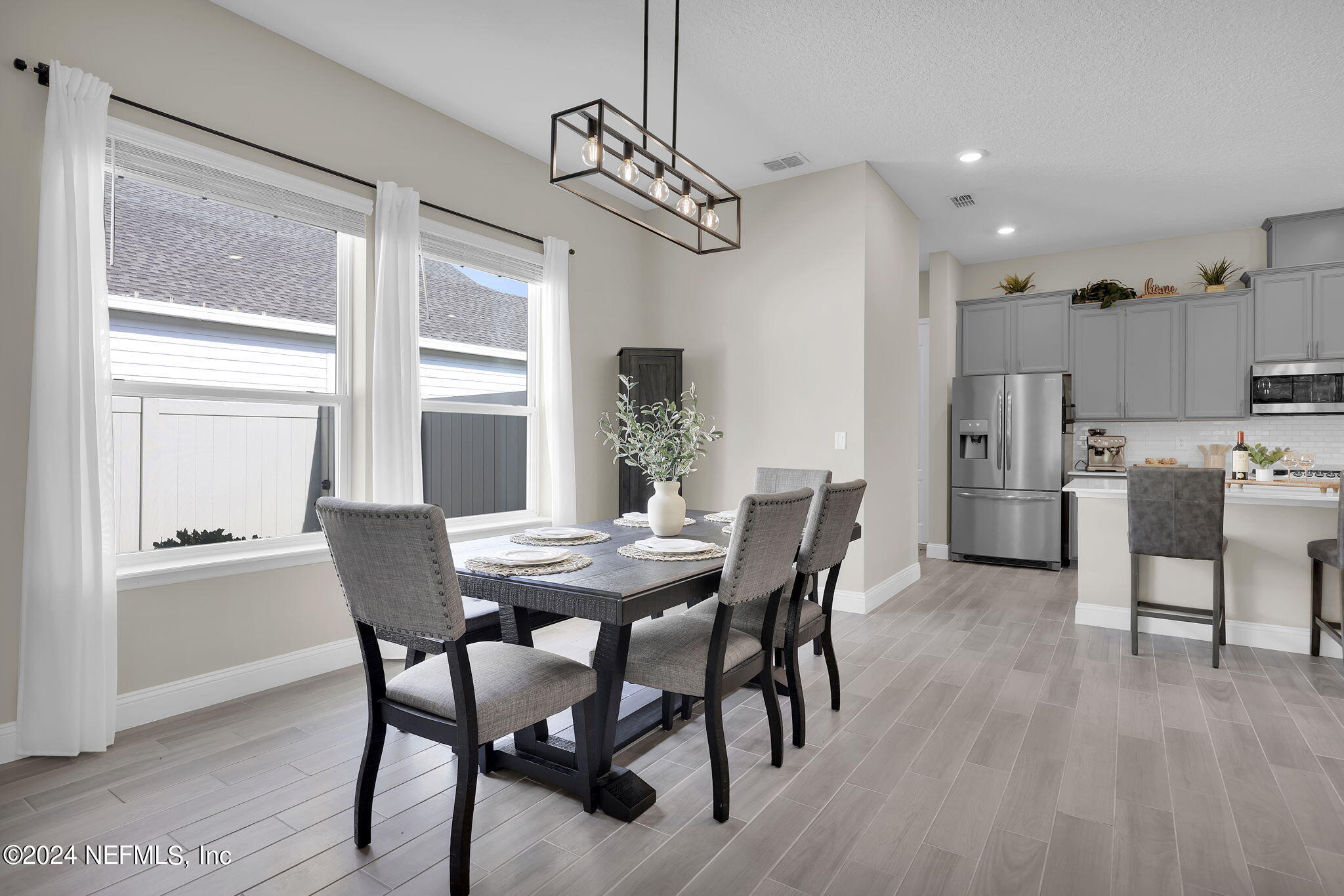 100 CALLIEL Way