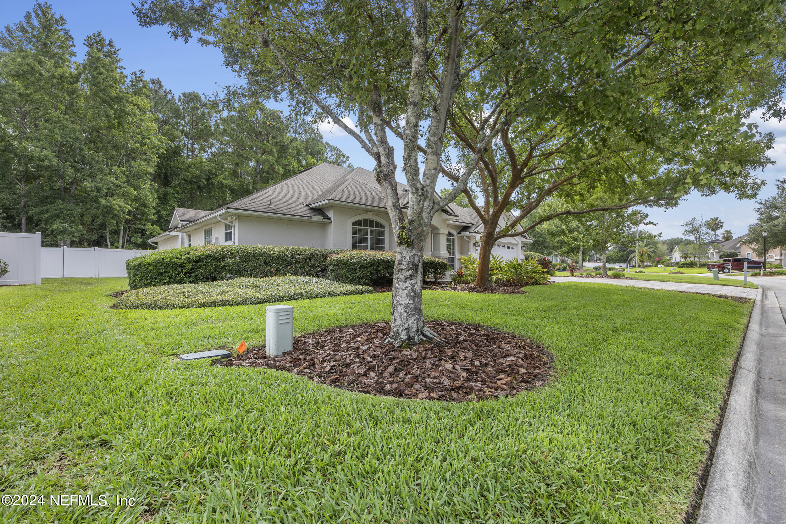 993 BLACKBERRY Lane