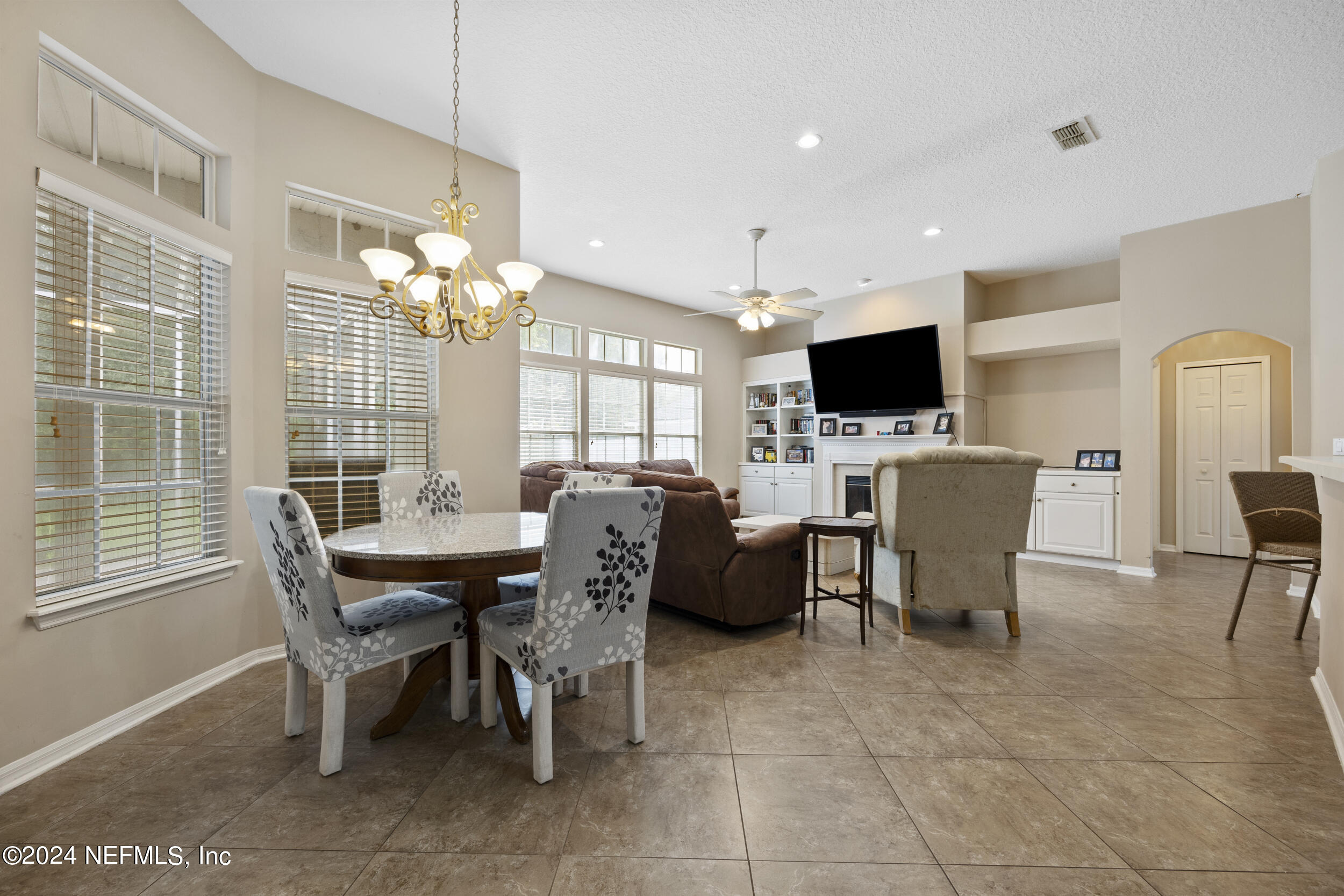 993 BLACKBERRY Lane