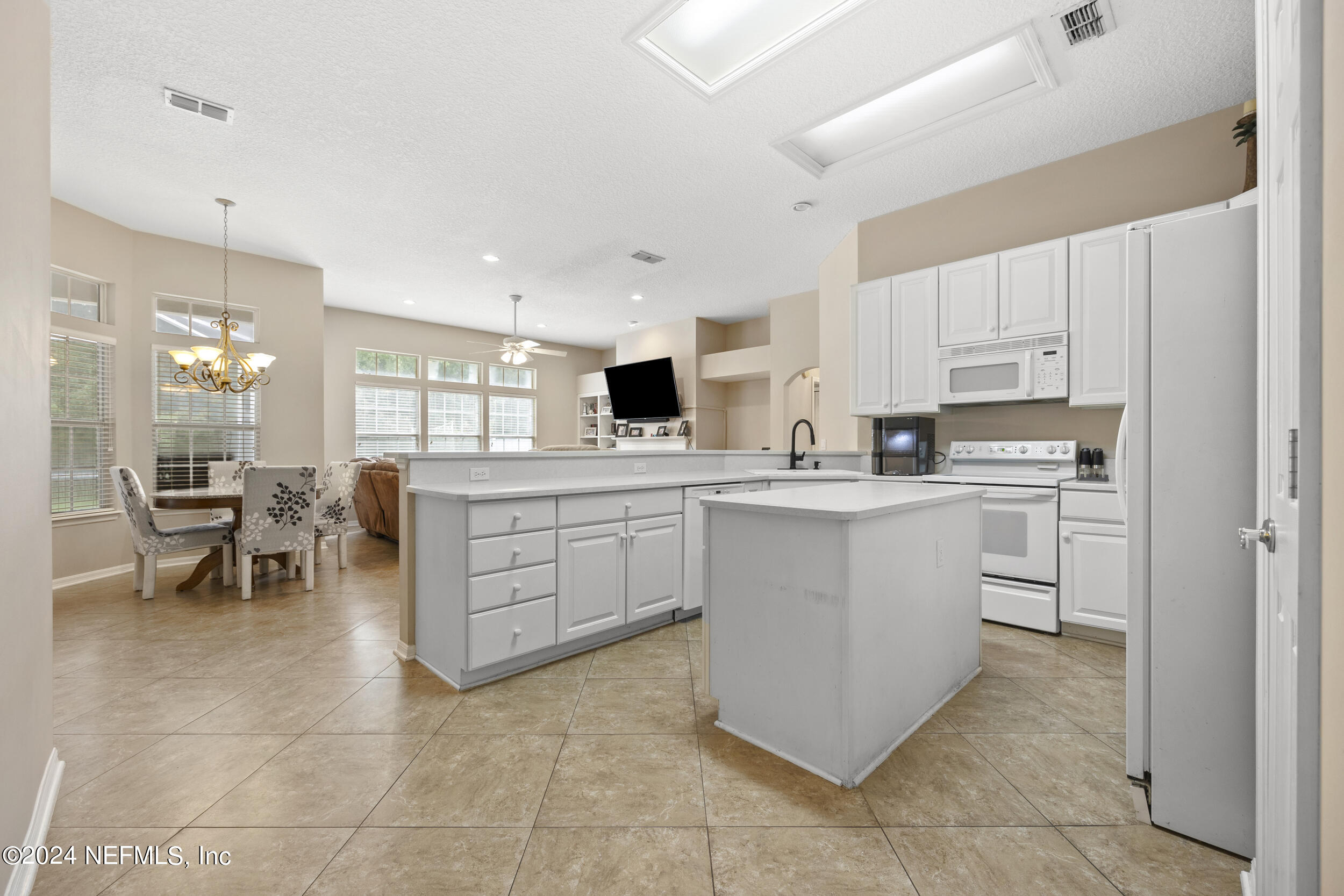 993 BLACKBERRY Lane