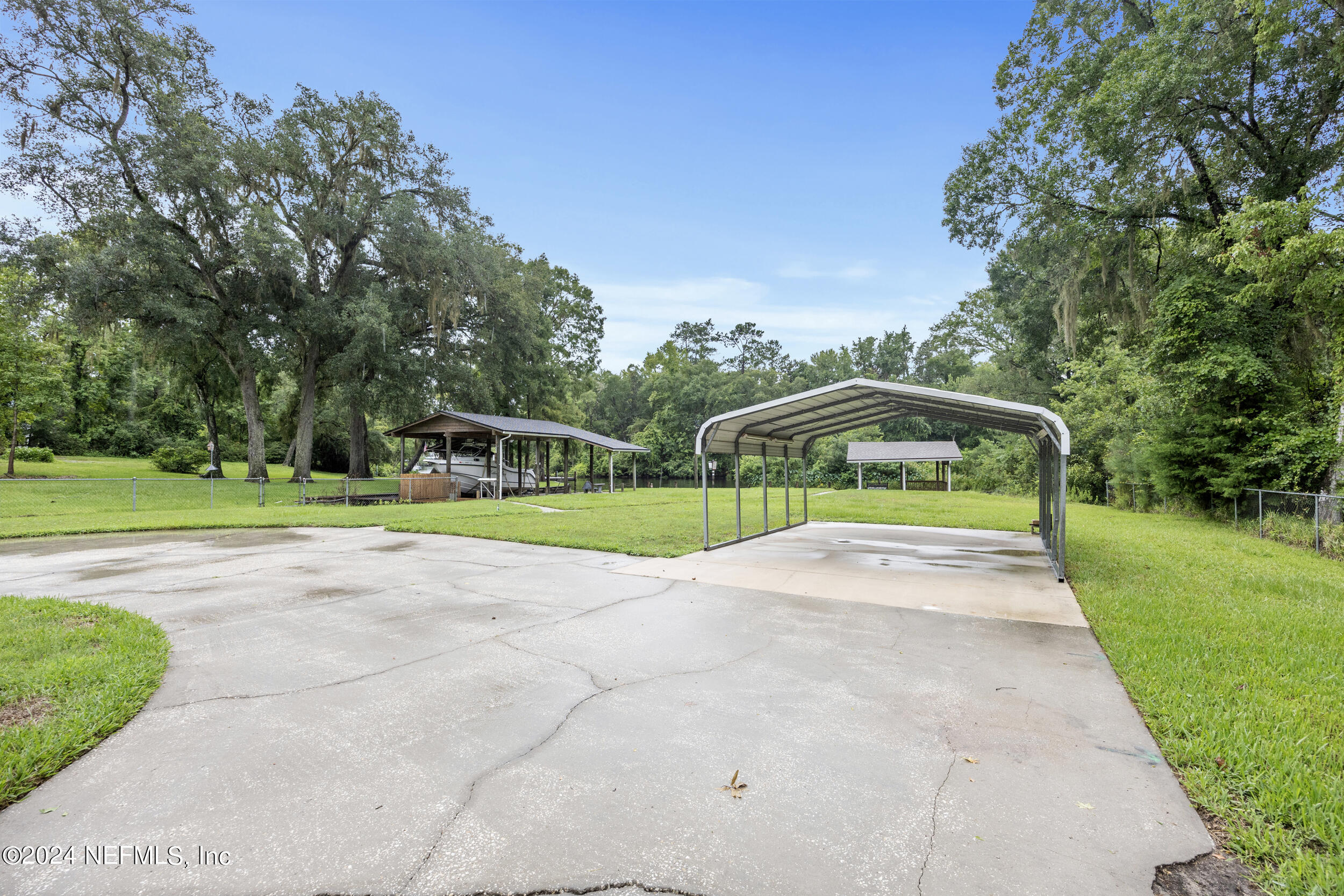4041 LAZY ACRES Road
