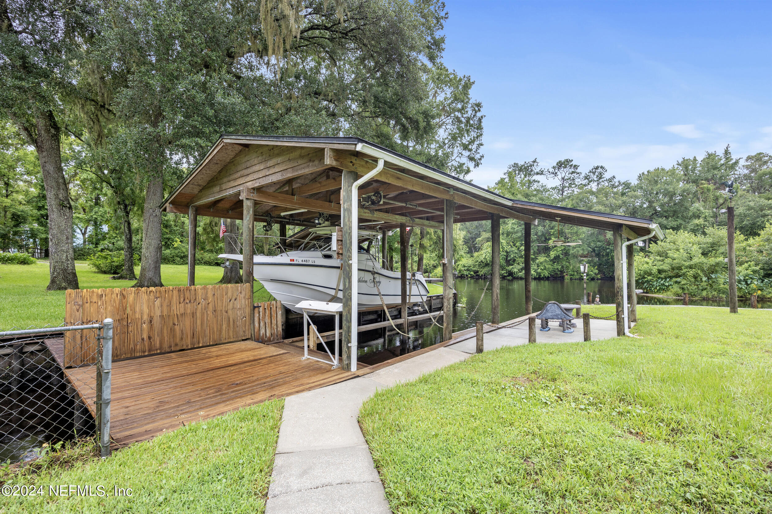 4041 LAZY ACRES Road