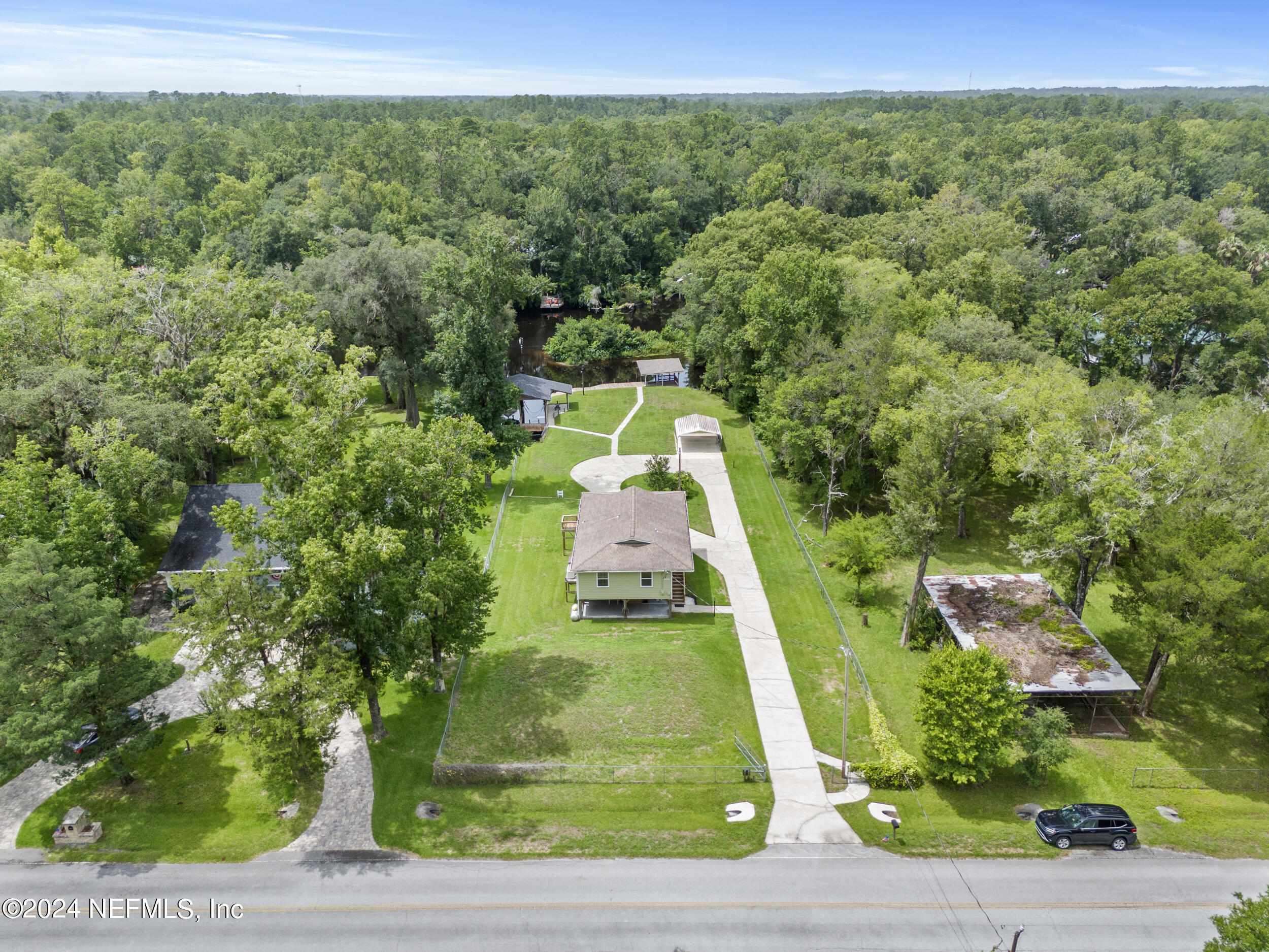 4041 LAZY ACRES Road