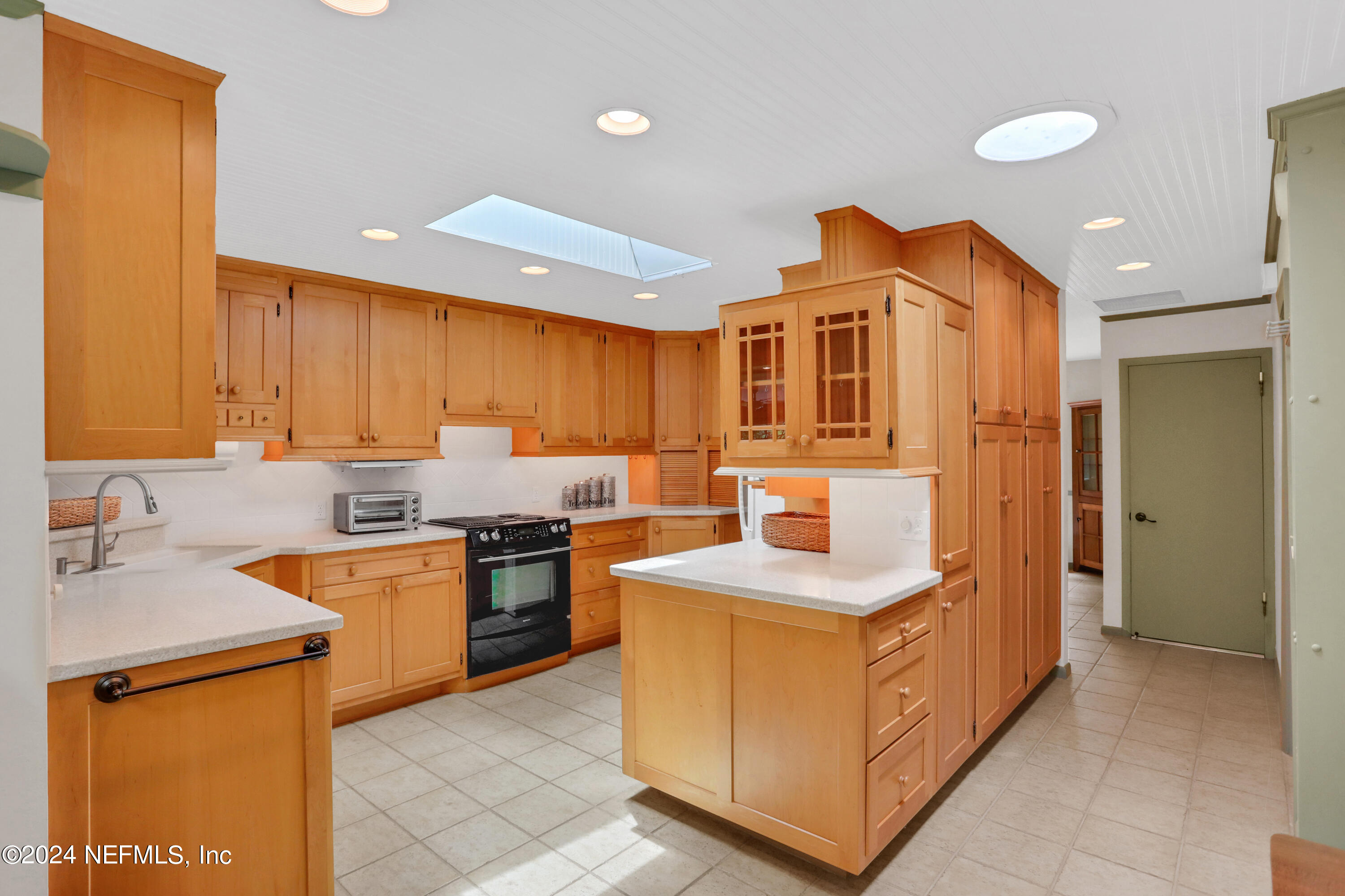 11857 LITTLE CREEK Lane