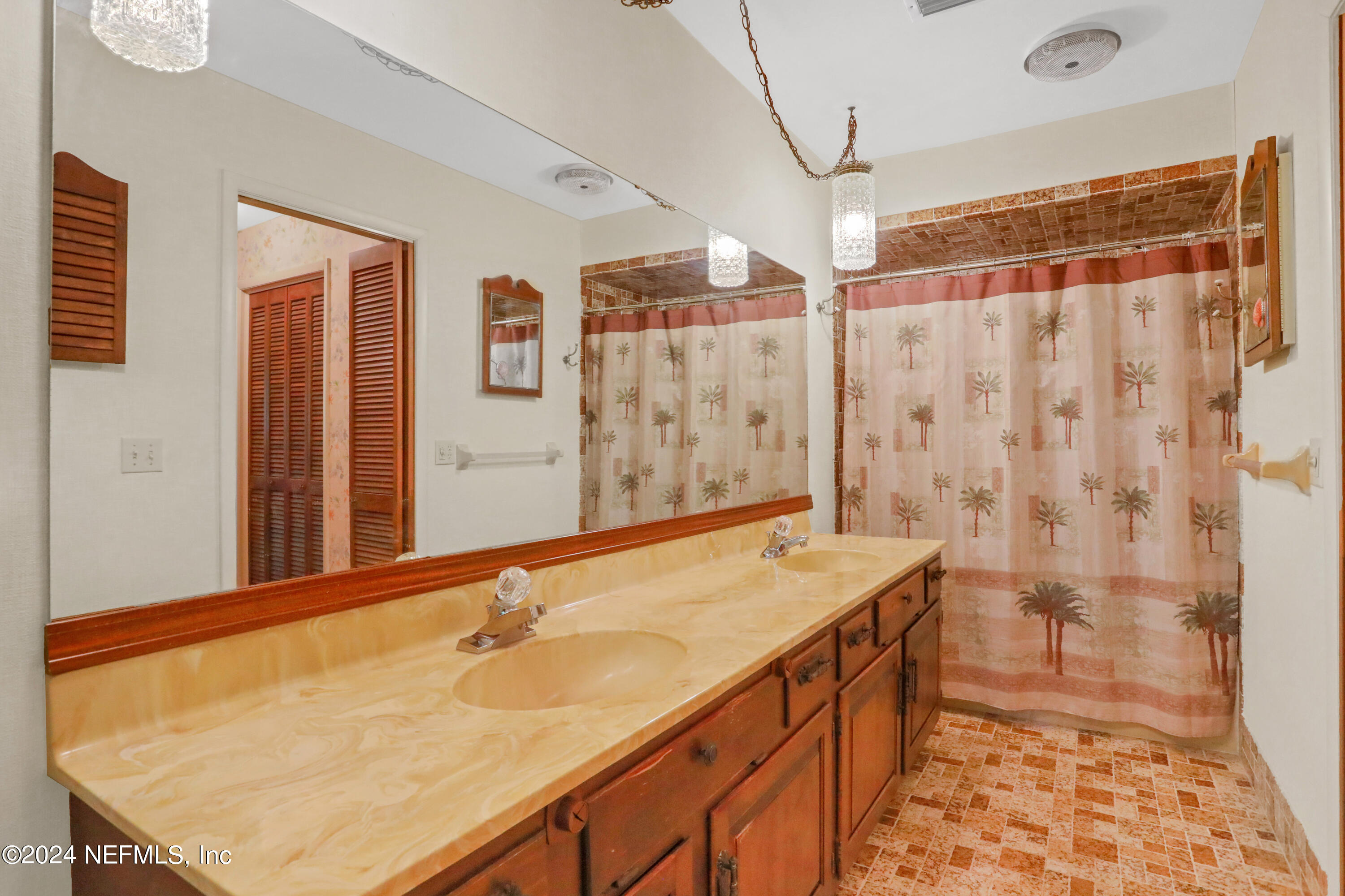 11857 LITTLE CREEK Lane