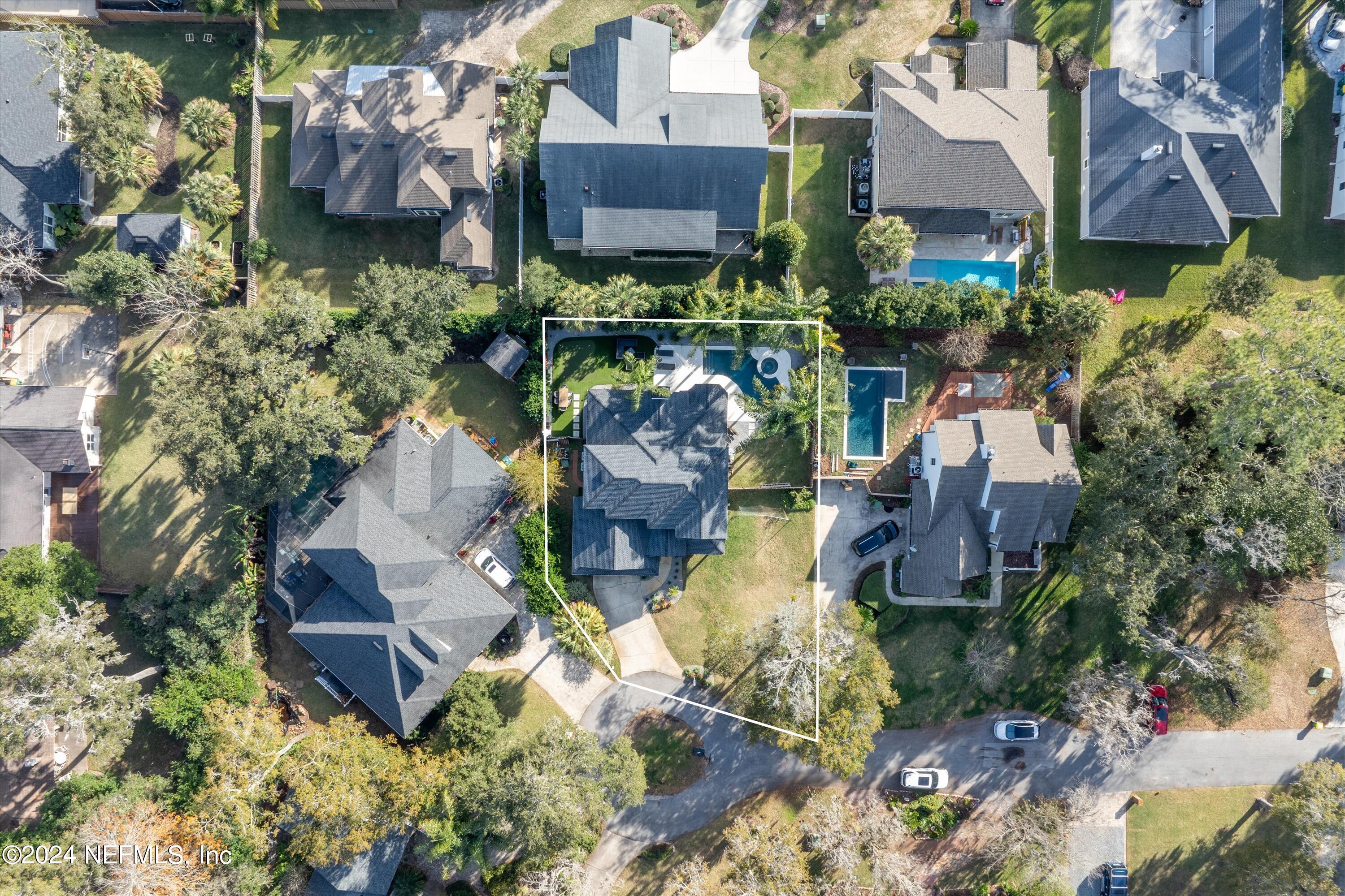 1820 KINGS Court