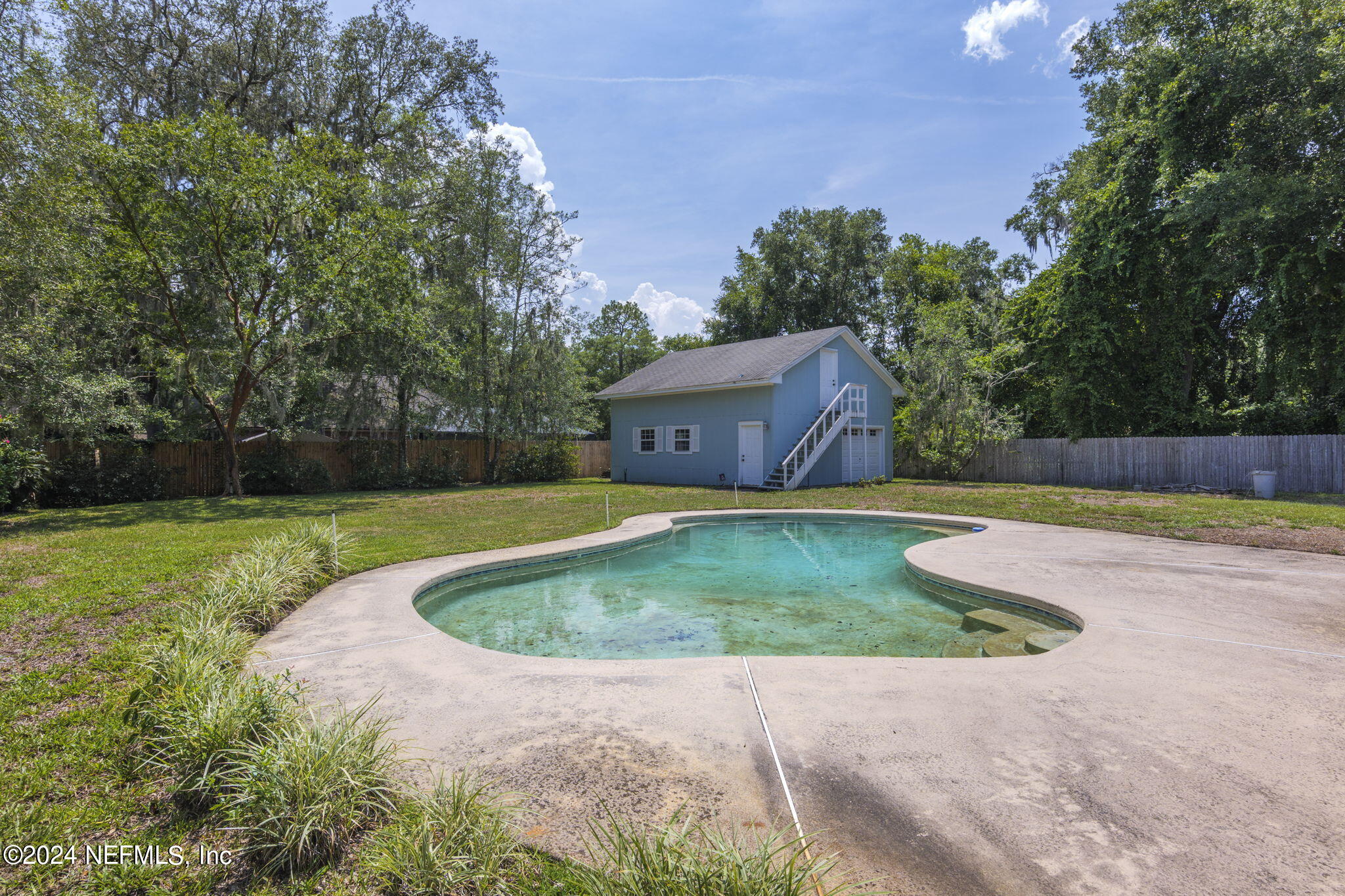 1228 FRUIT COVE Drive N