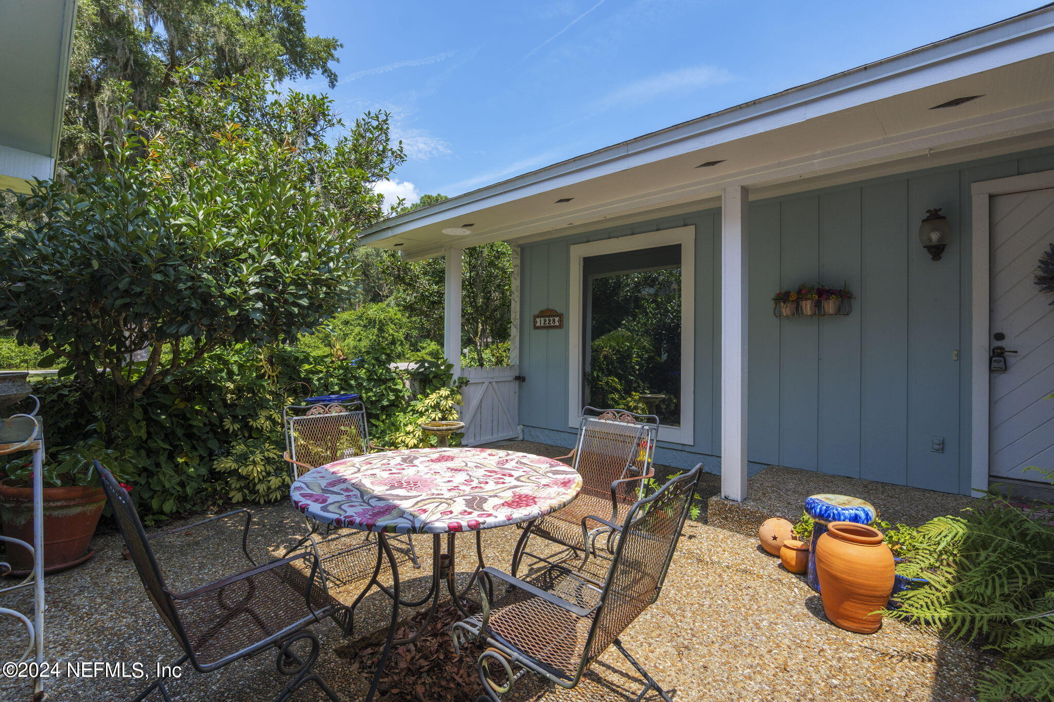 1228 FRUIT COVE Drive N