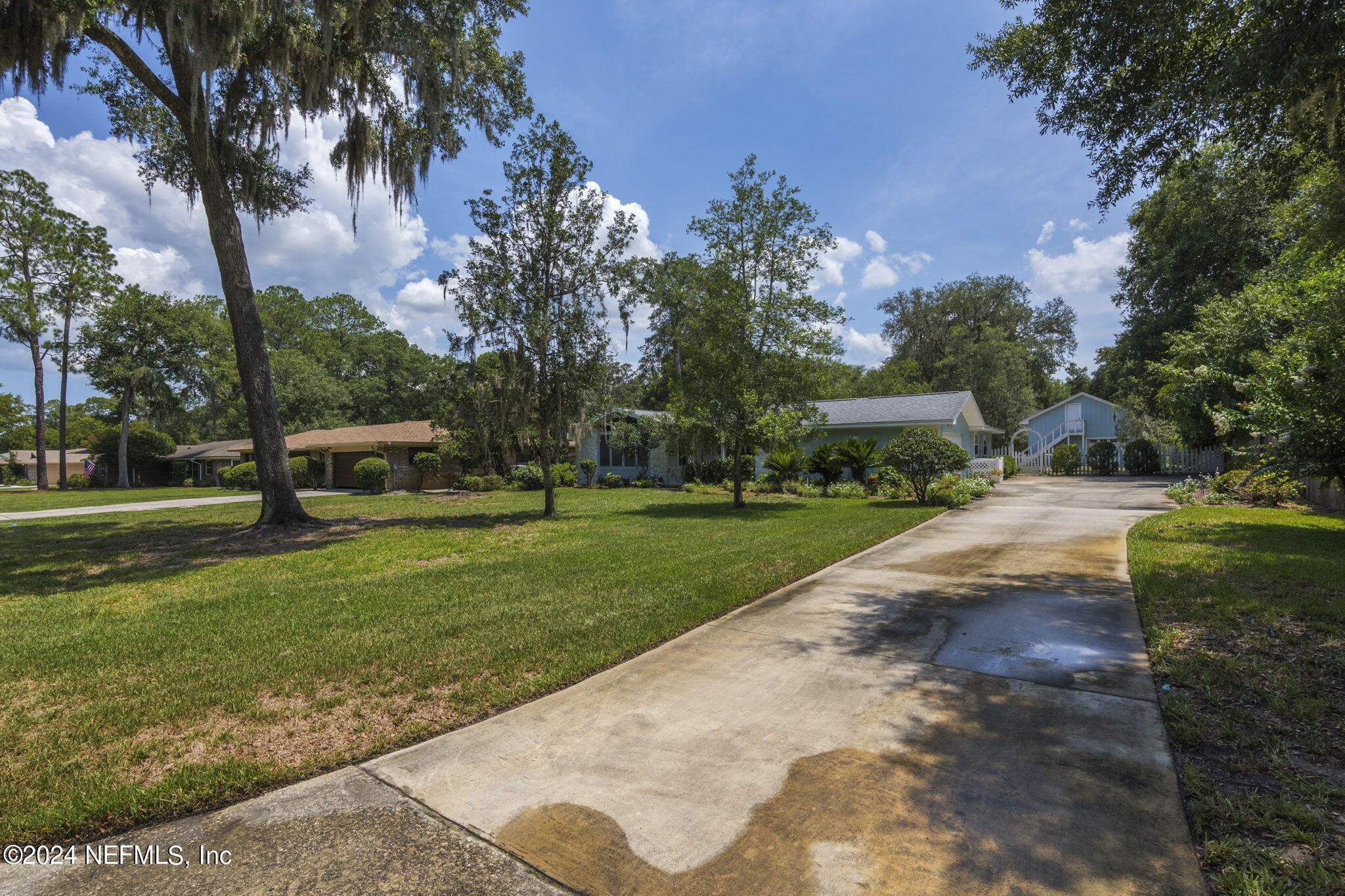 1228 FRUIT COVE Drive N