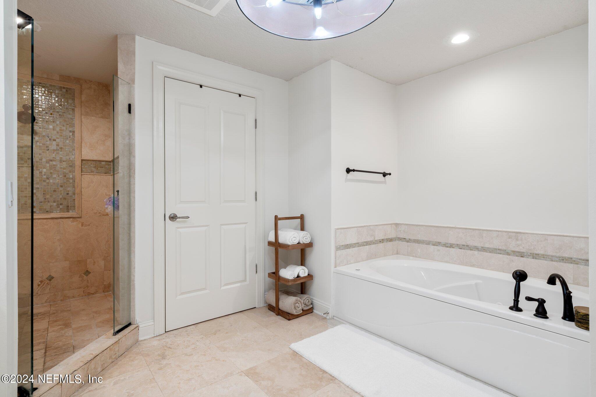 932 1ST Street N, 602