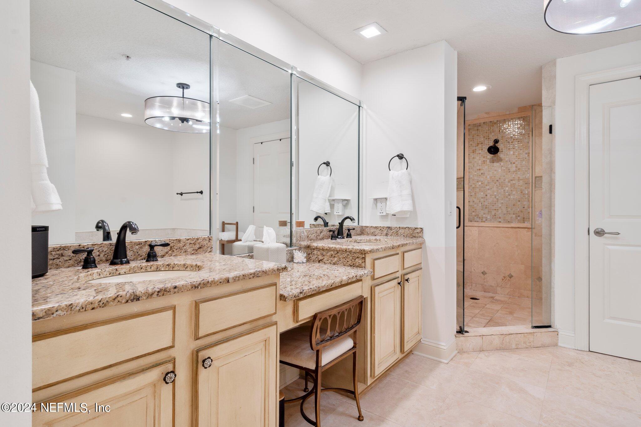 932 1ST Street N, 602