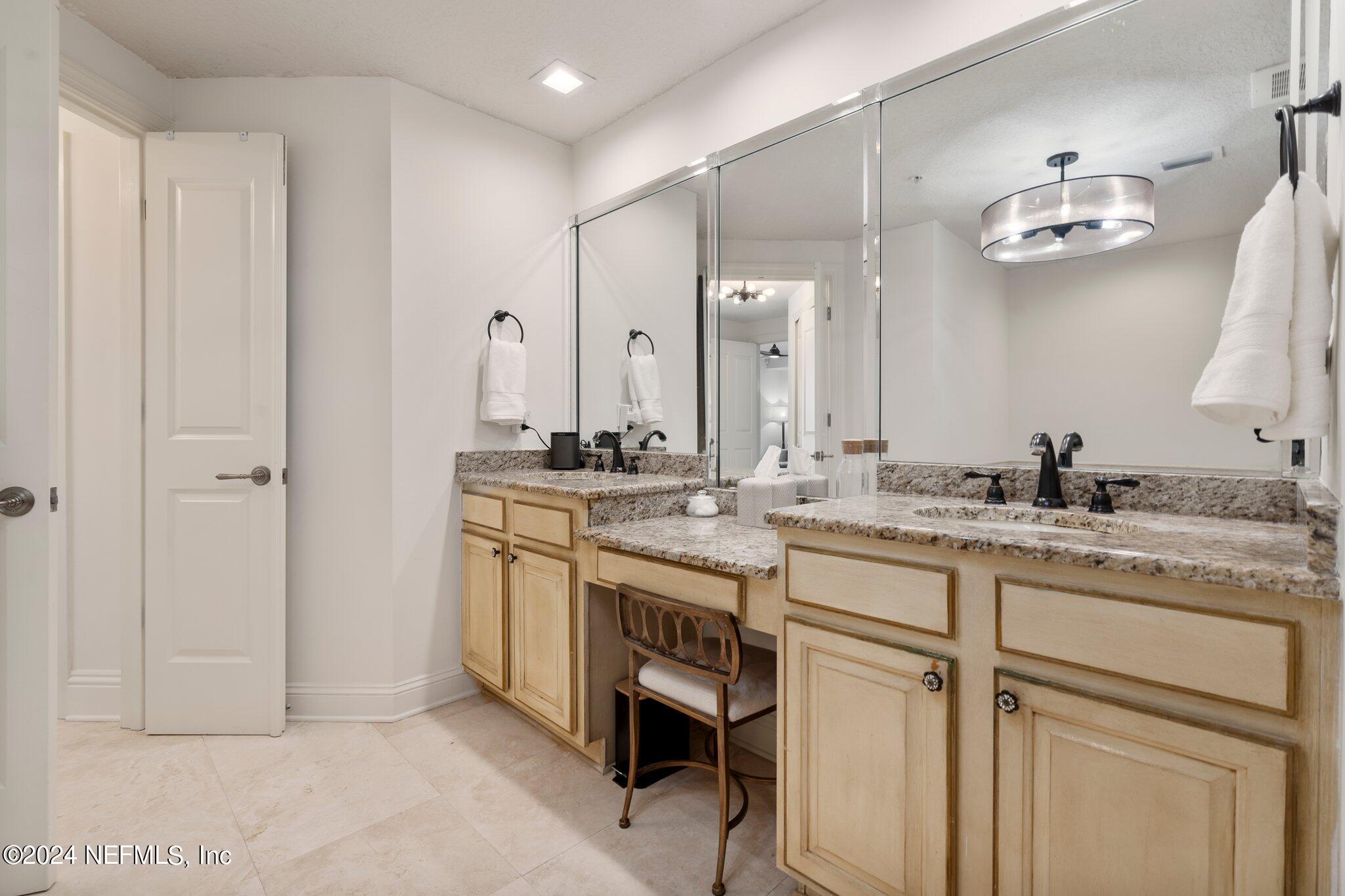 932 1ST Street N, 602