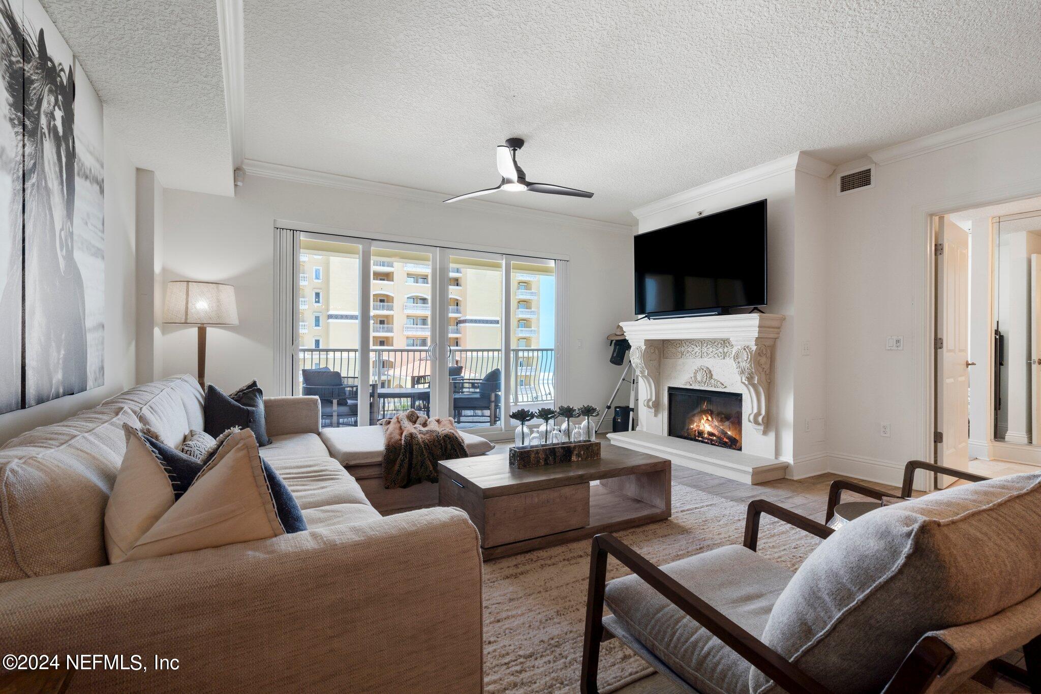 932 1ST Street N, 602