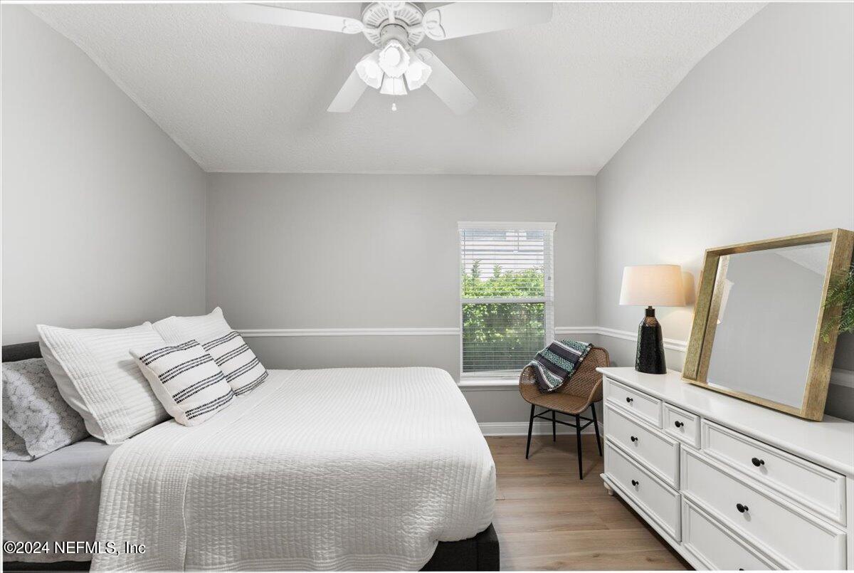 1555 BARRINGTON Circle