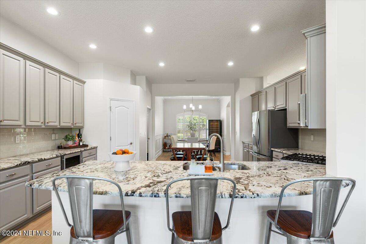 1555 BARRINGTON Circle