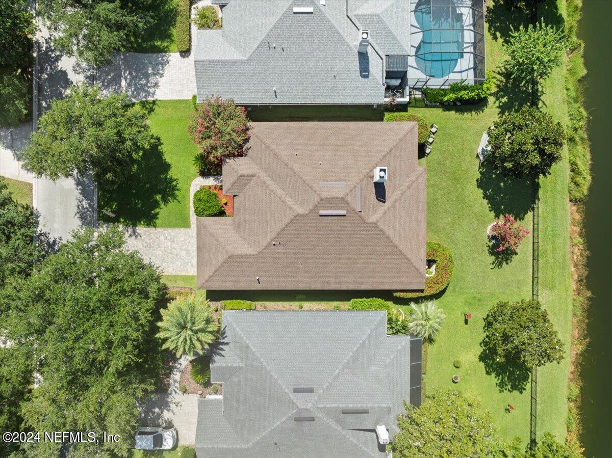 1555 BARRINGTON Circle