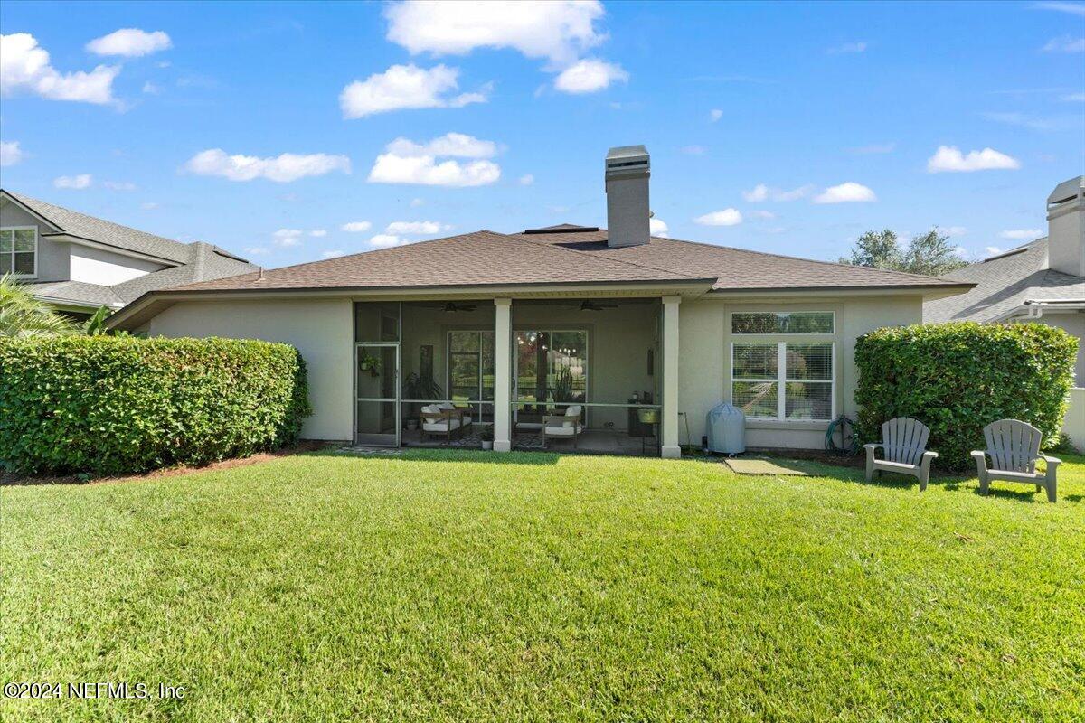 1555 BARRINGTON Circle