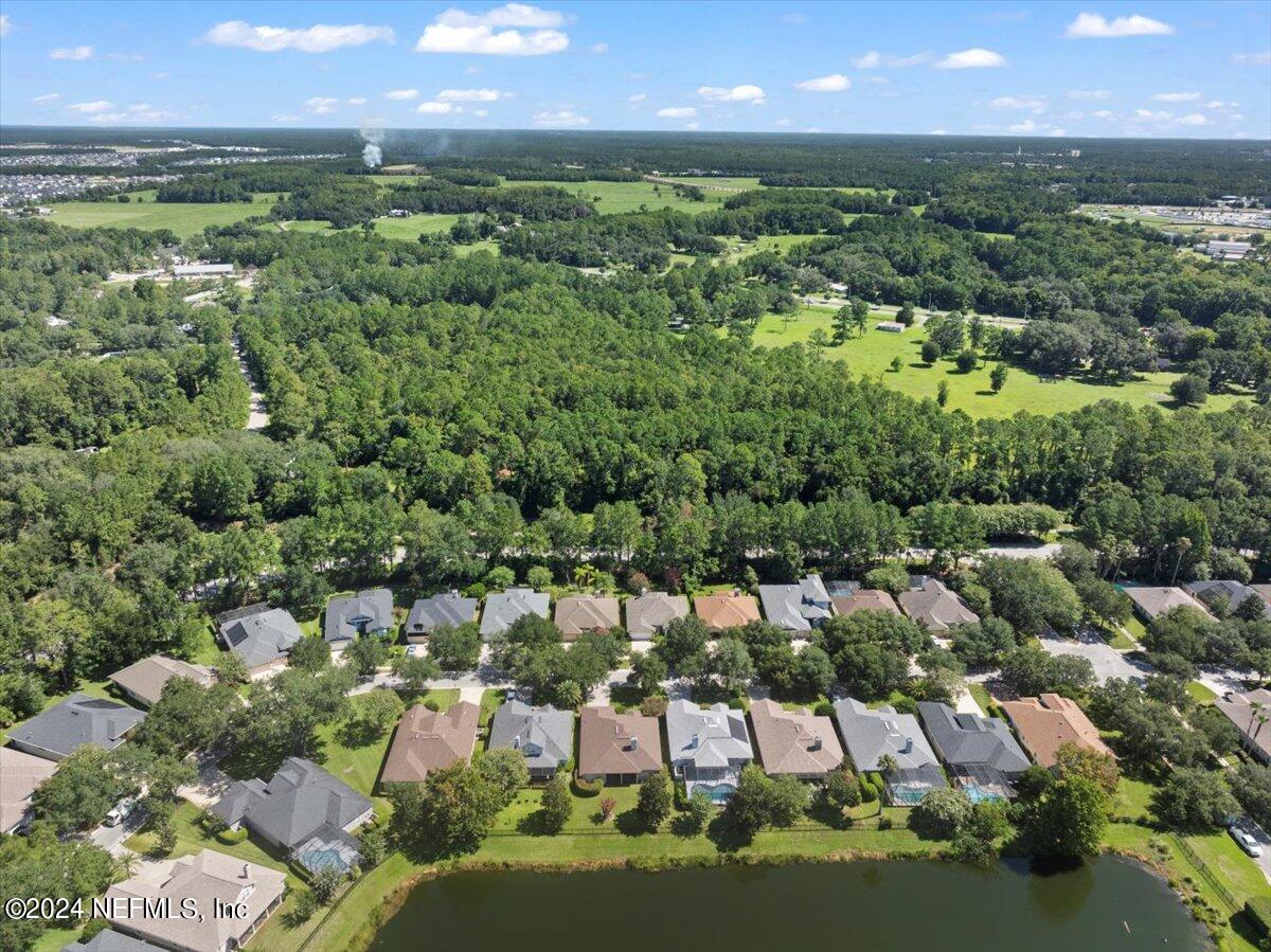 1555 BARRINGTON Circle