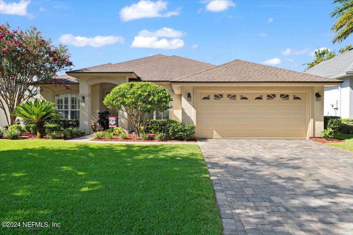 1555 BARRINGTON Circle