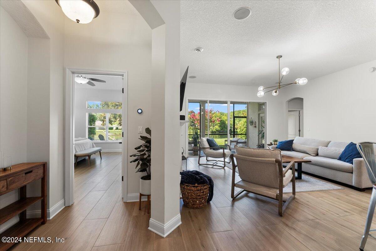 1555 BARRINGTON Circle