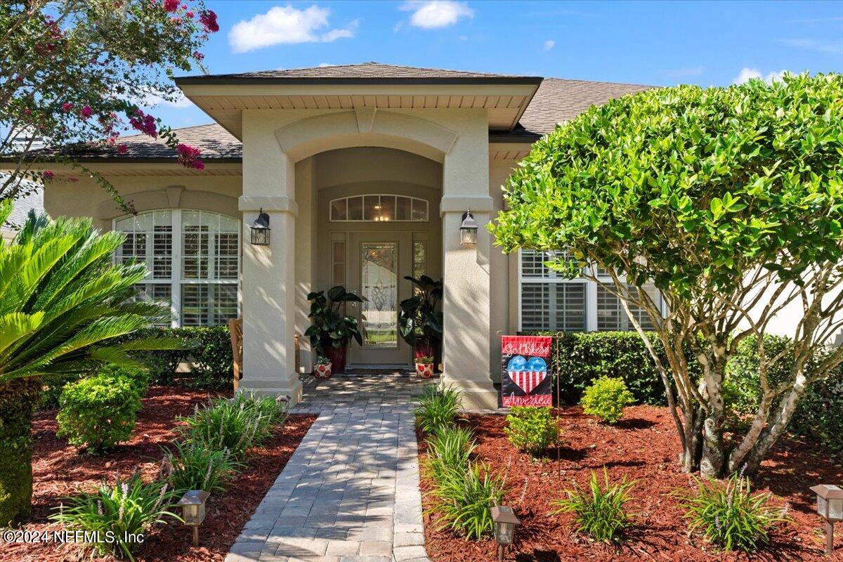 1555 BARRINGTON Circle