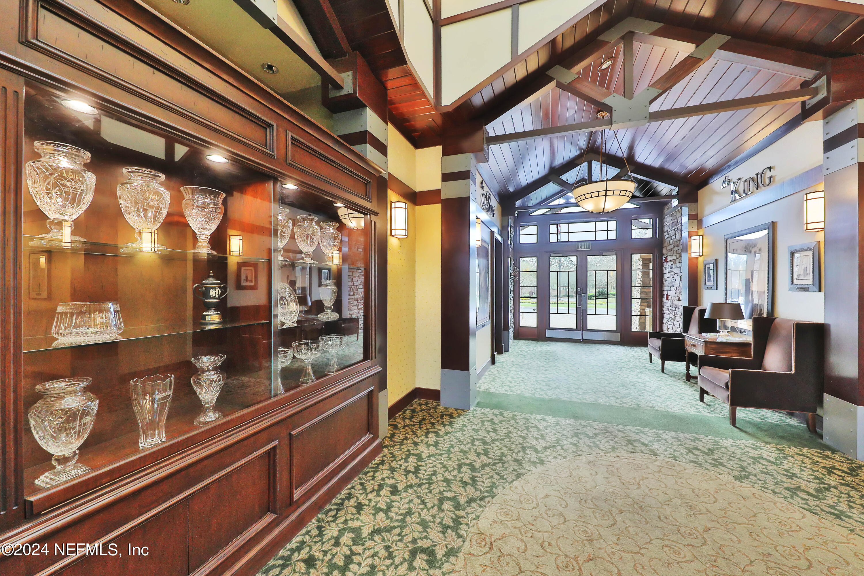 1555 BARRINGTON Circle