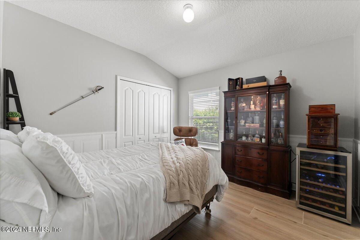 1555 BARRINGTON Circle